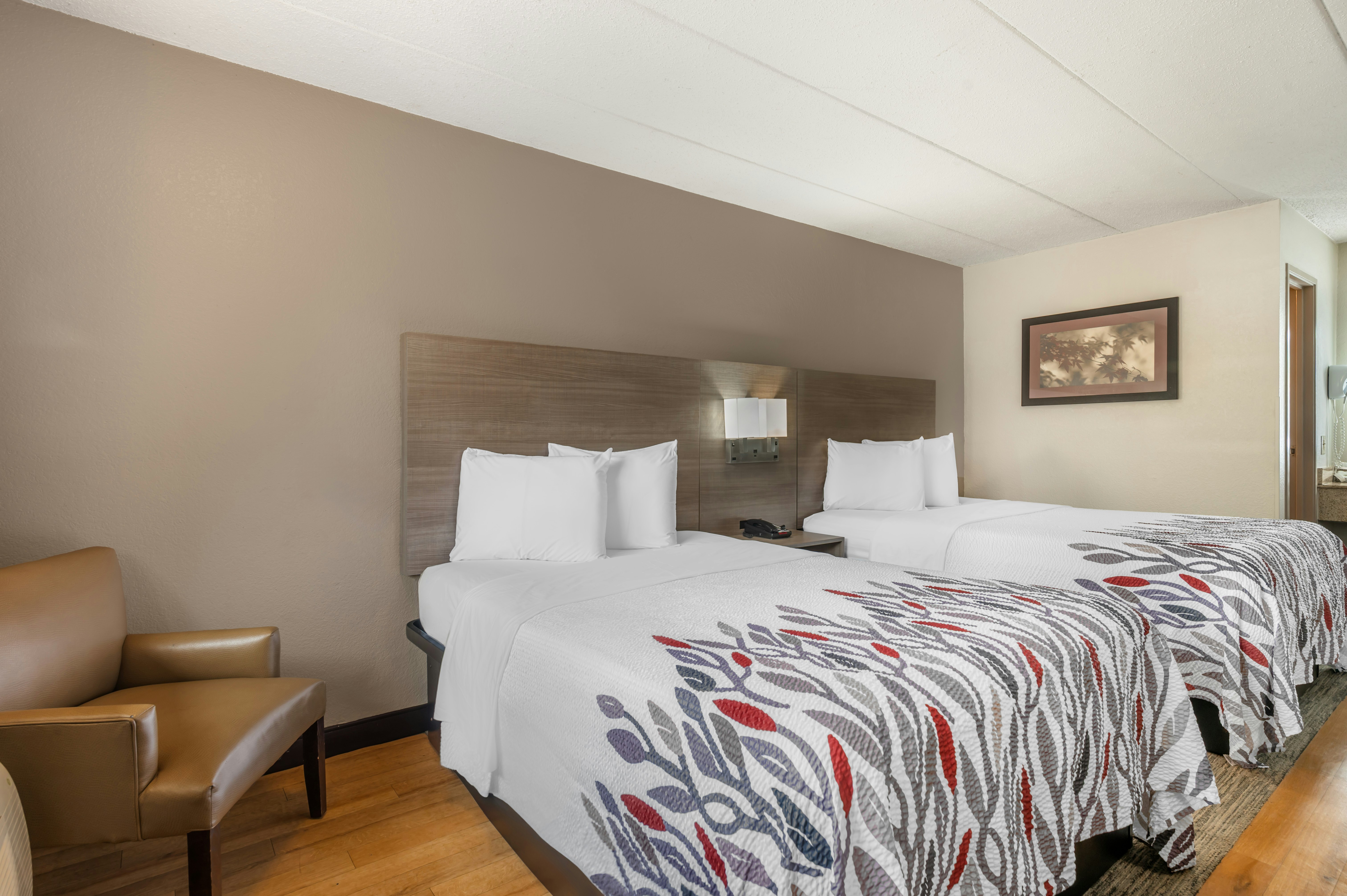Deluxe 2 Full Beds Smoke Free