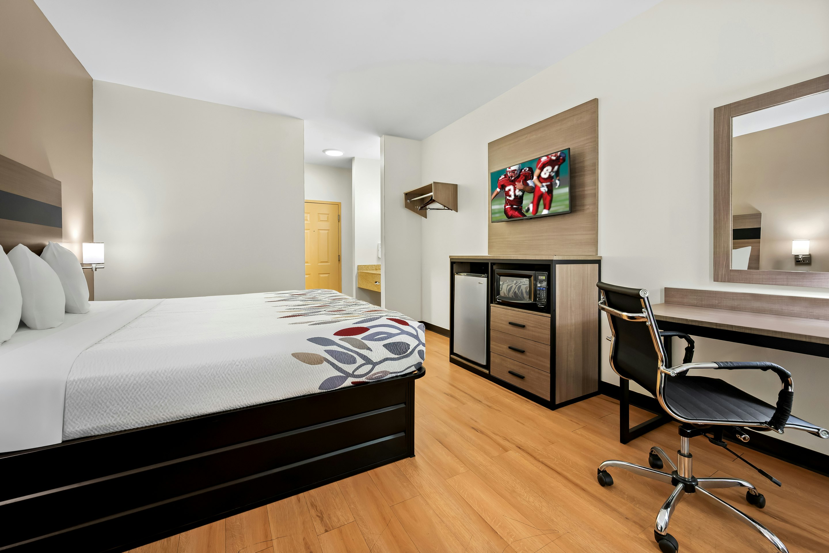 Deluxe King Bed Non-Smoking