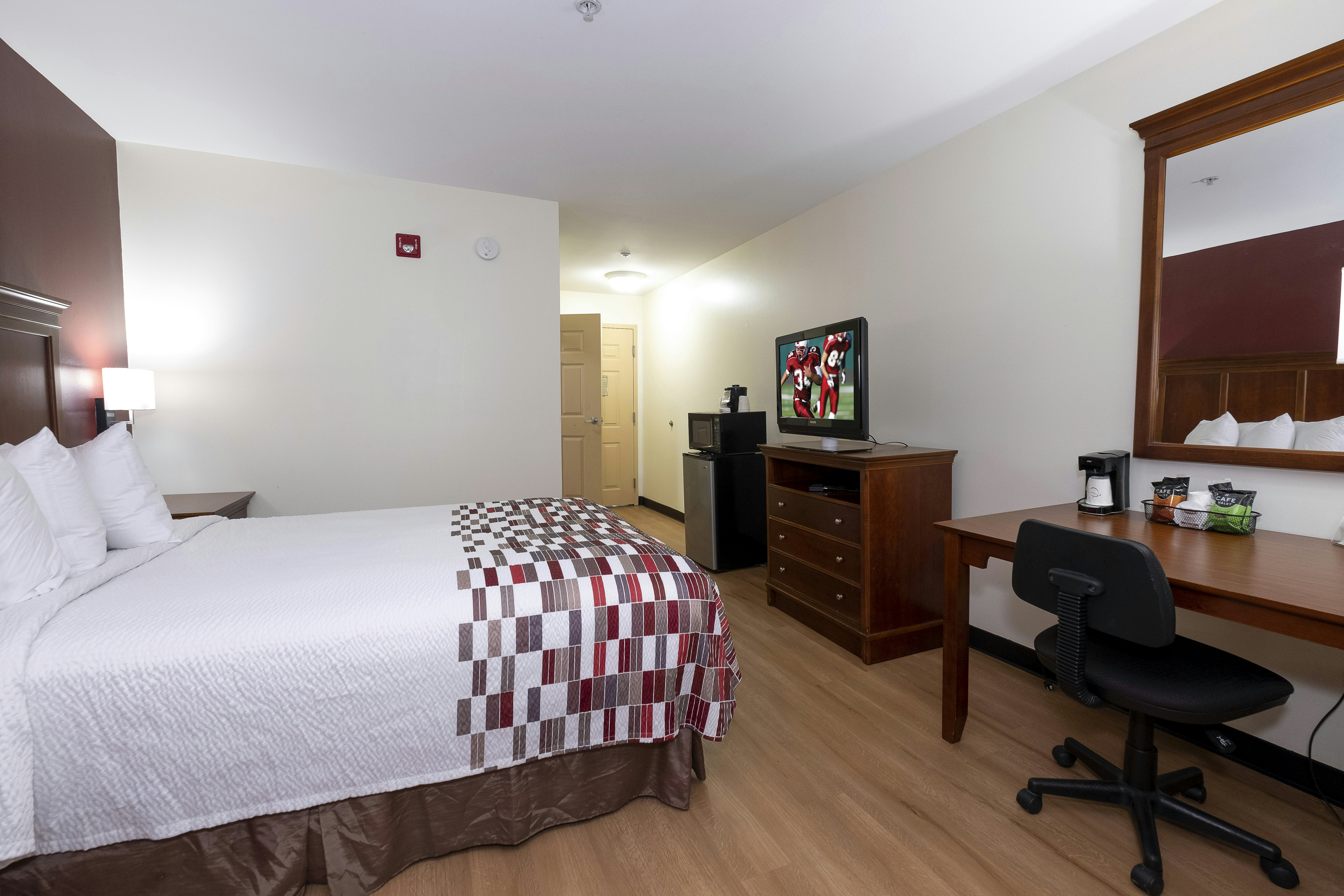 Red Roof Inn Suites Houma