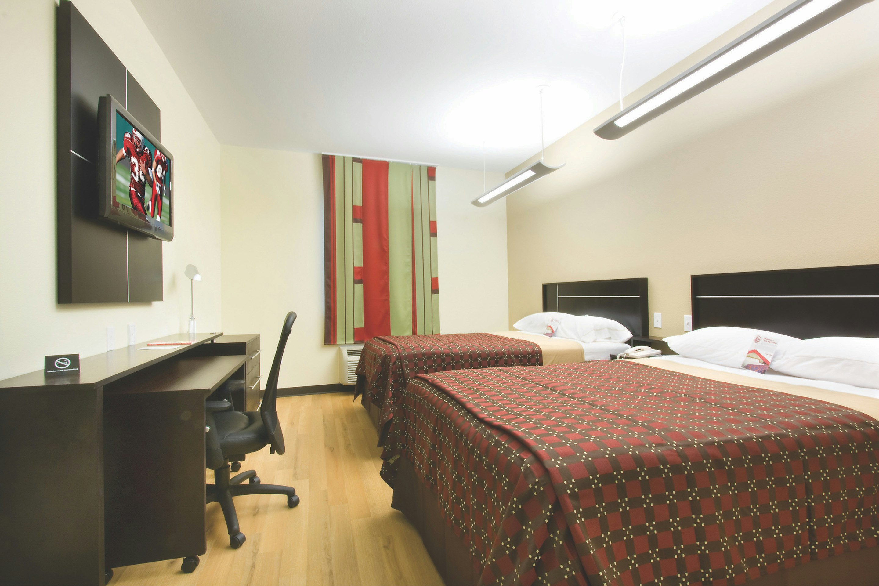 Red Roof Inn Suites Beaumont
