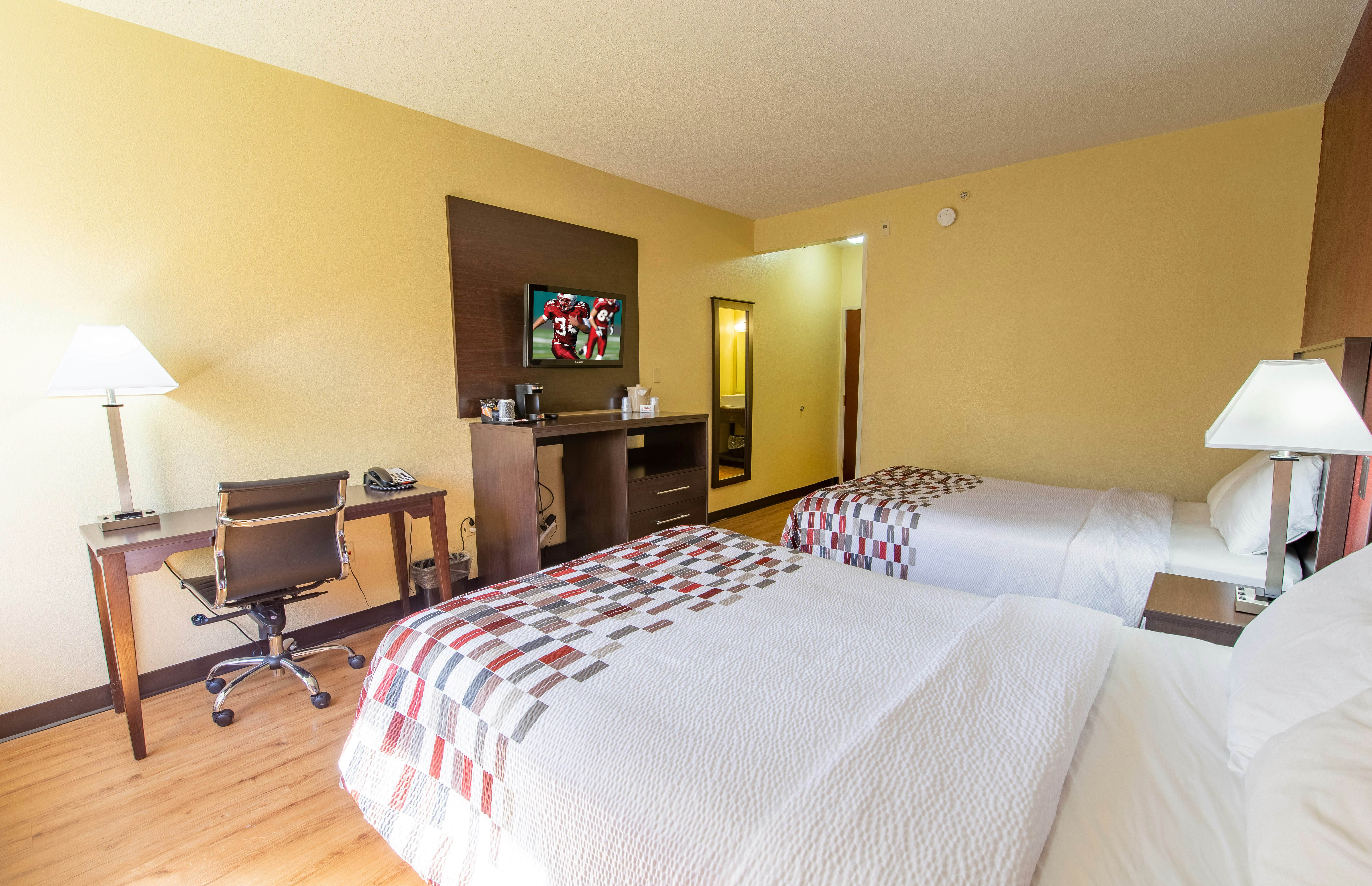 Red Roof Inn Suites Indianapolis Airport