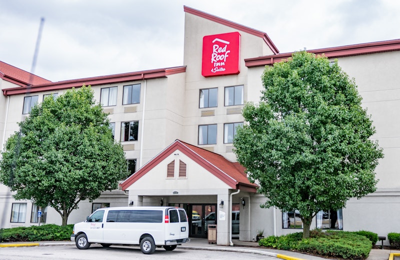 Red Roof Inn Suites Indianapolis Airport