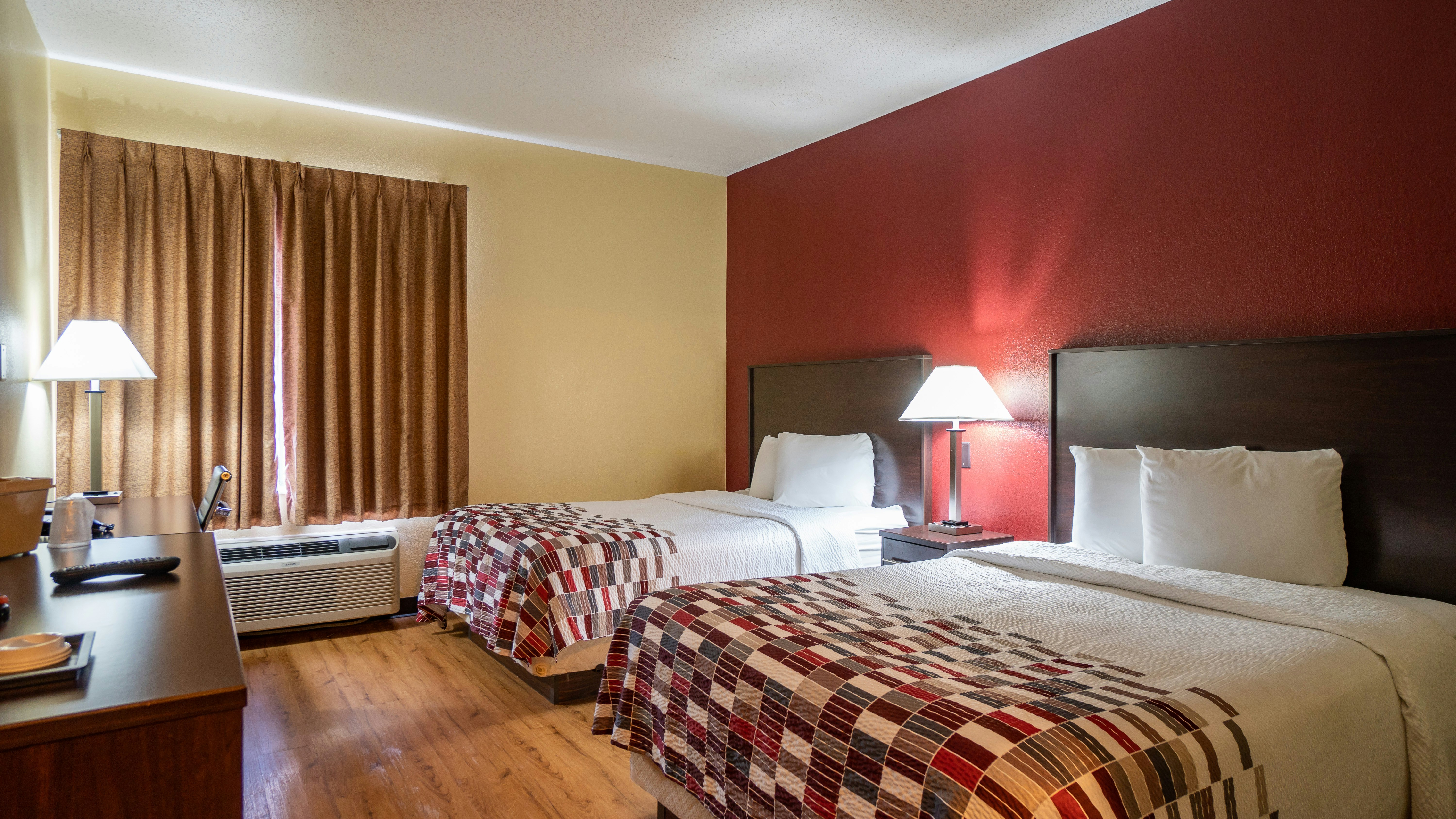 Red Roof Inn Suites Indianapolis Airport