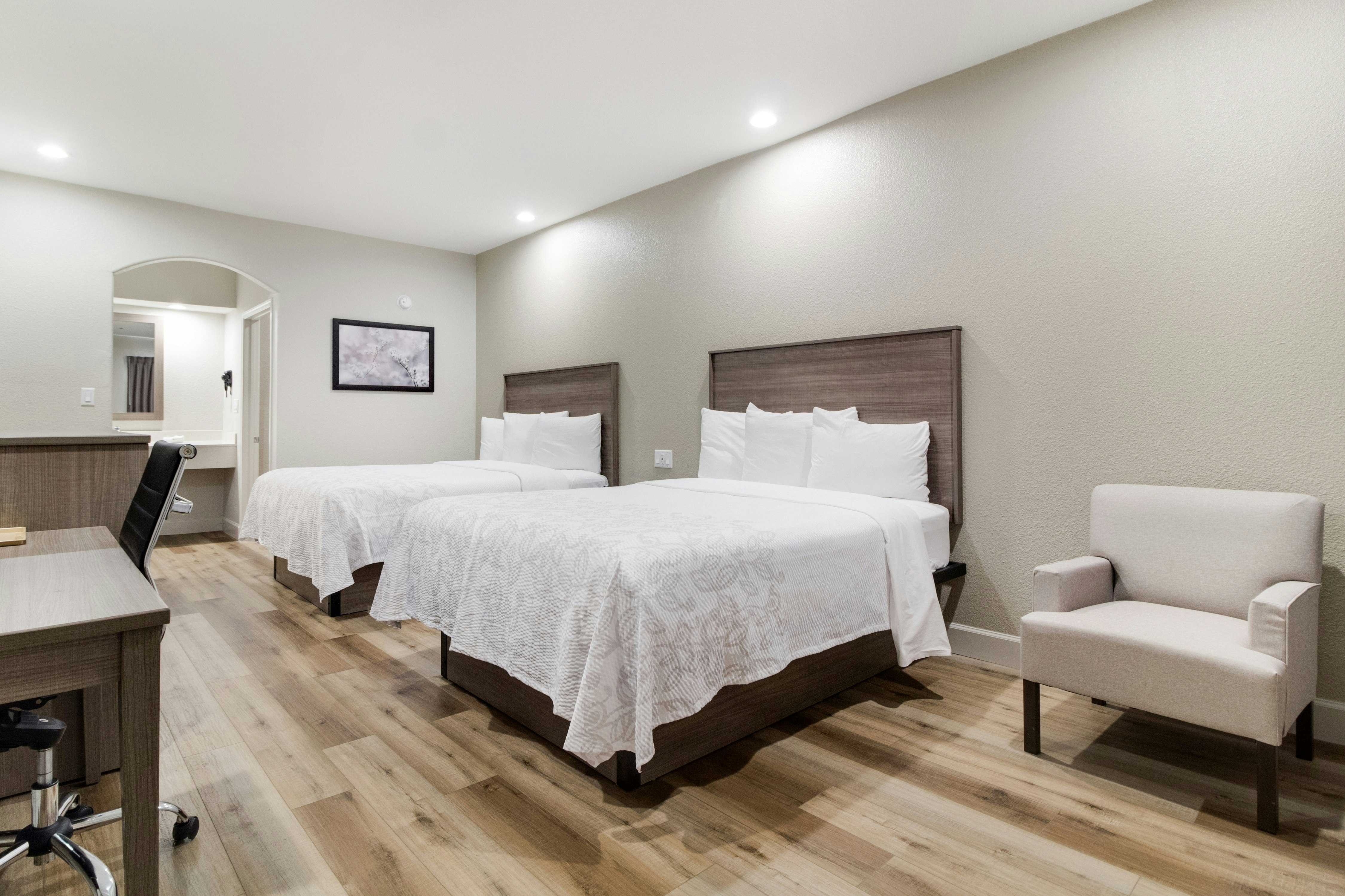ADA Accessible Superior 2 Queen Beds Smoke Free
