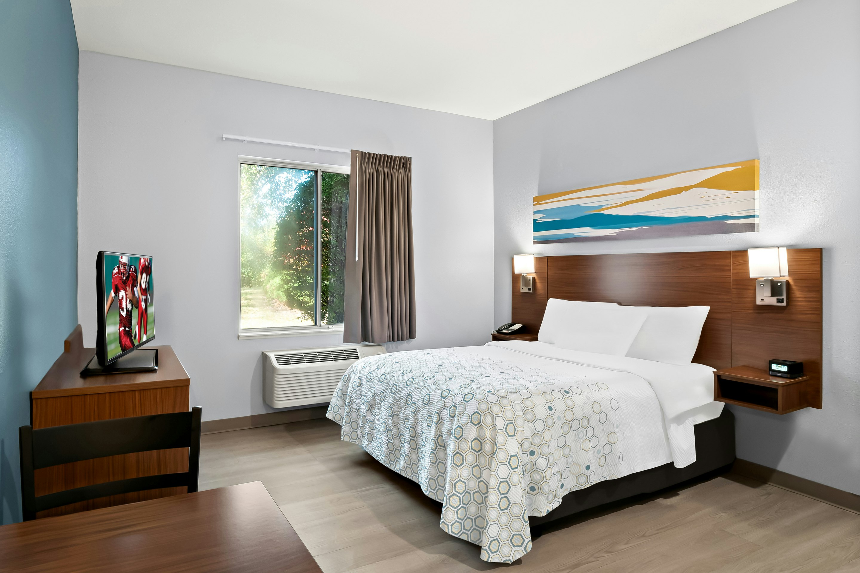 HomeTowne Studios East Lansing – Okemos