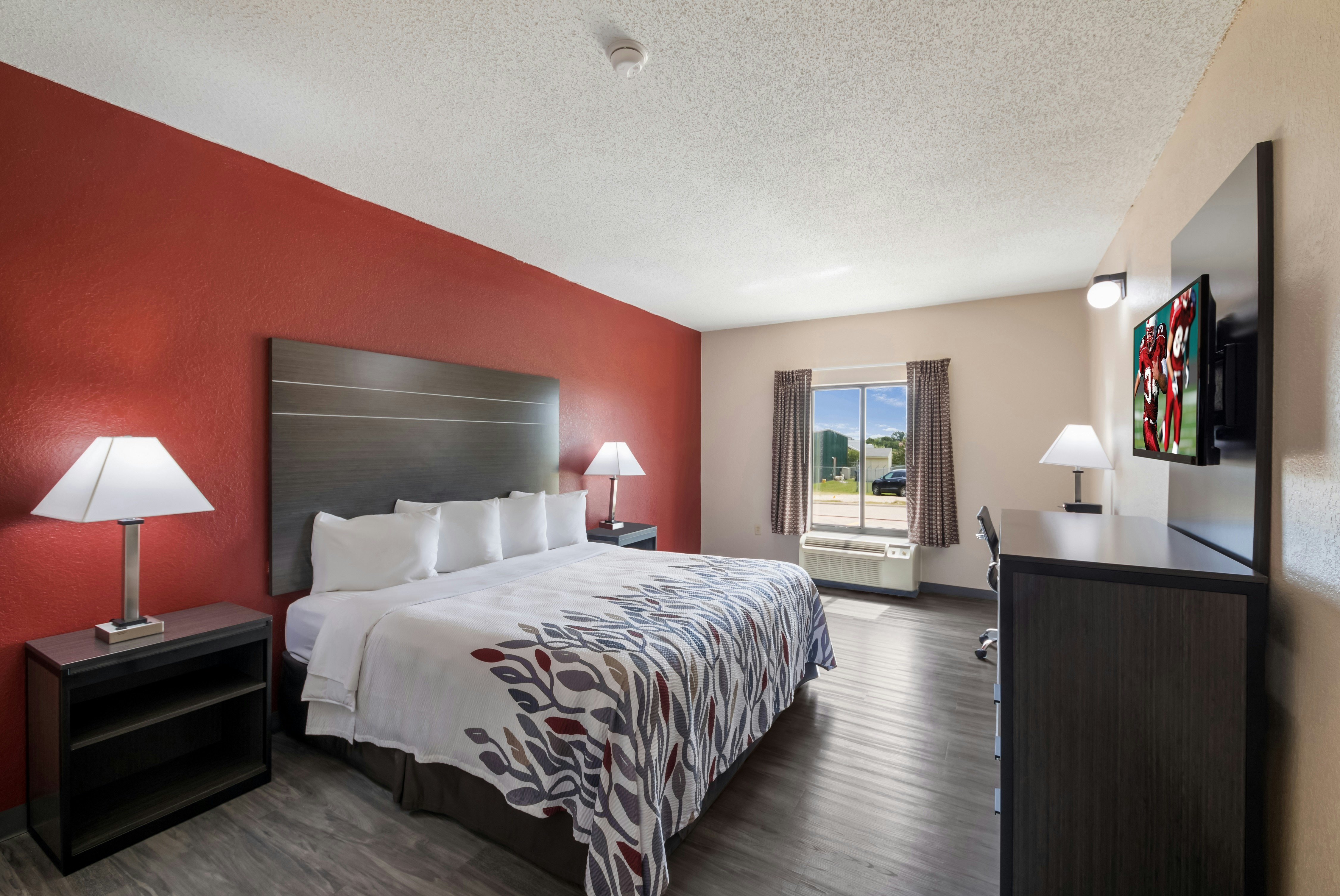 Red Roof Inn Suites Austin East – Manor