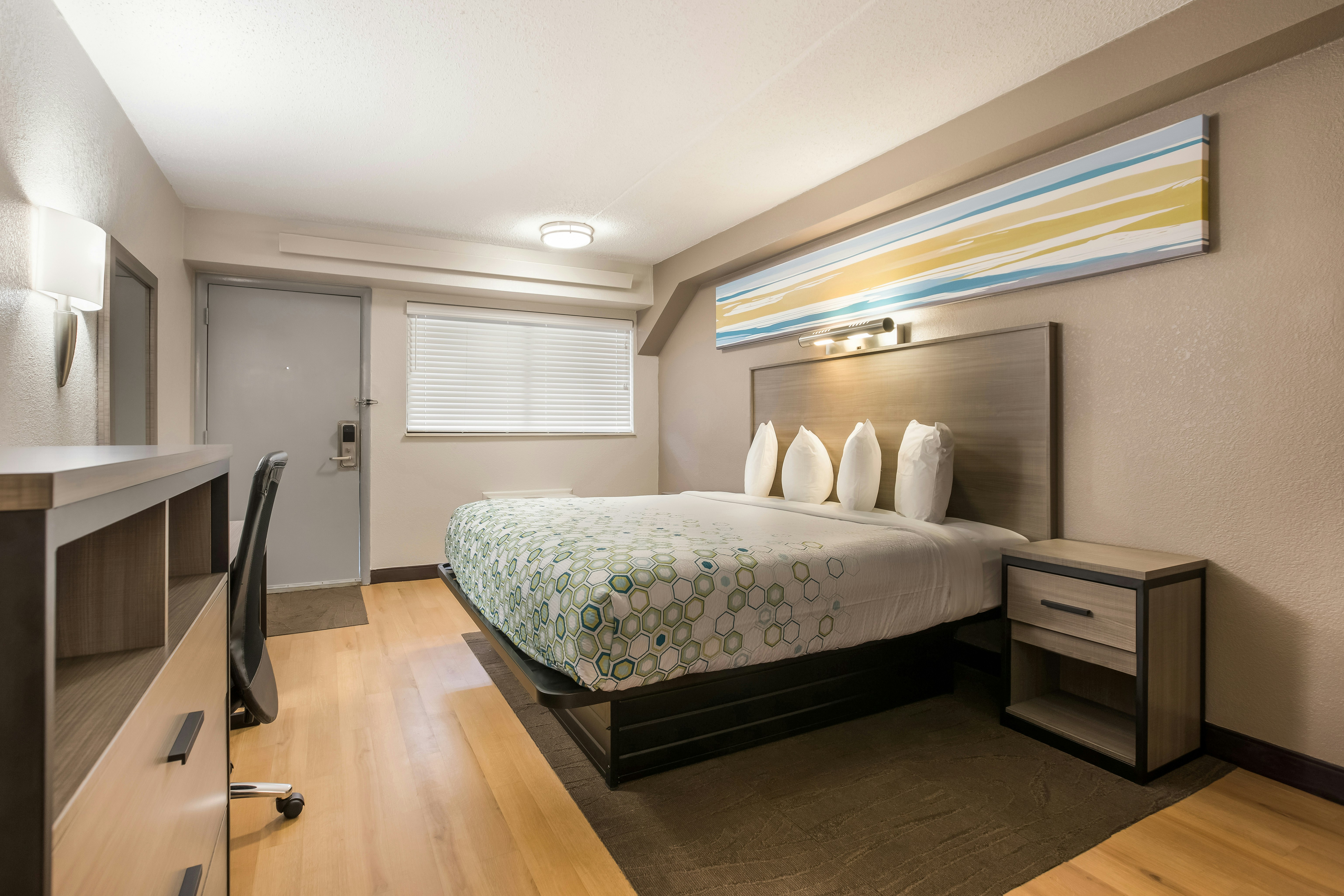 Studio King Bed Non-Smoking