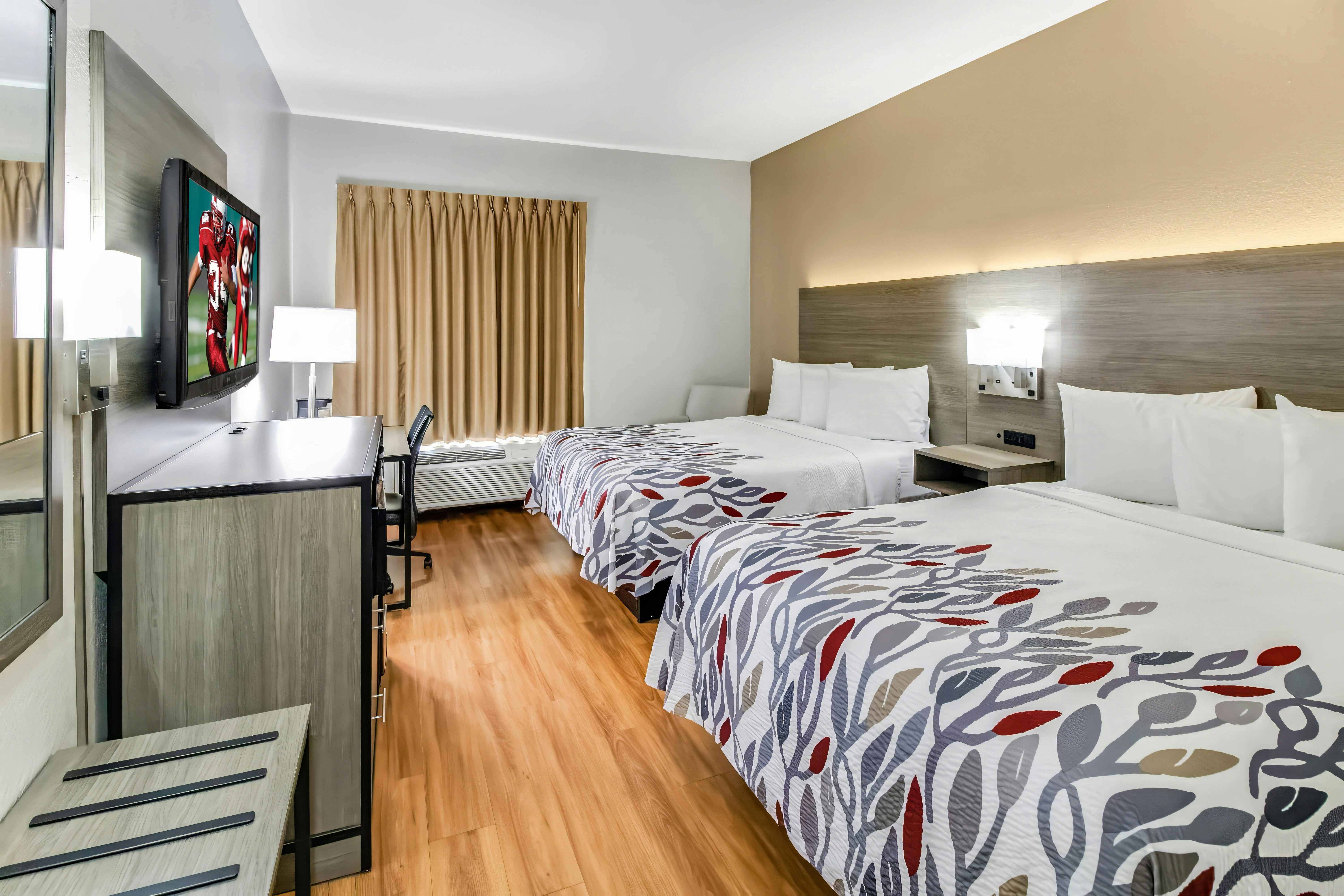 Deluxe 2 Queen Beds Non-Smoking