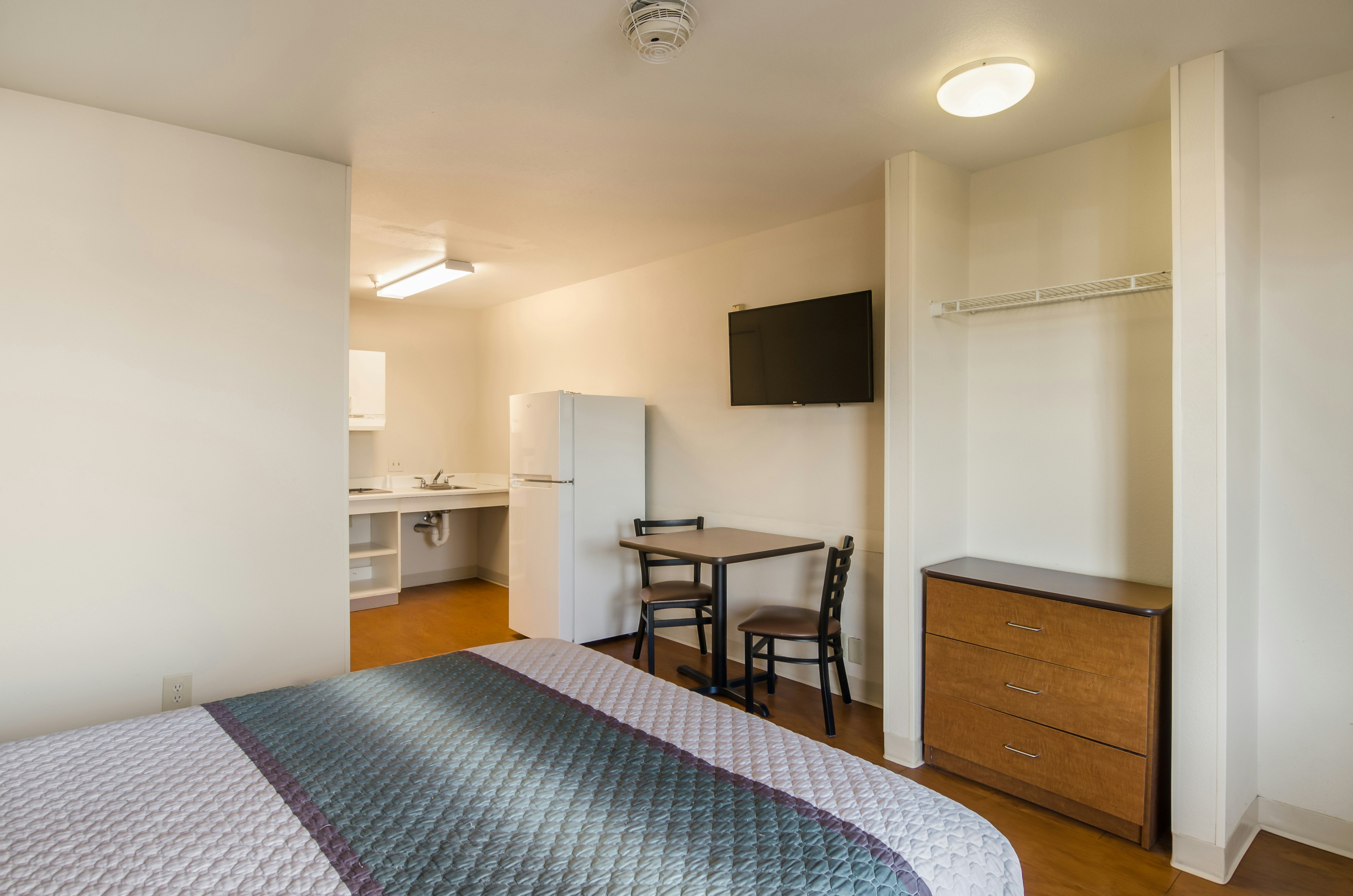 HomeTowne Studios Denver – Airport/ Aurora