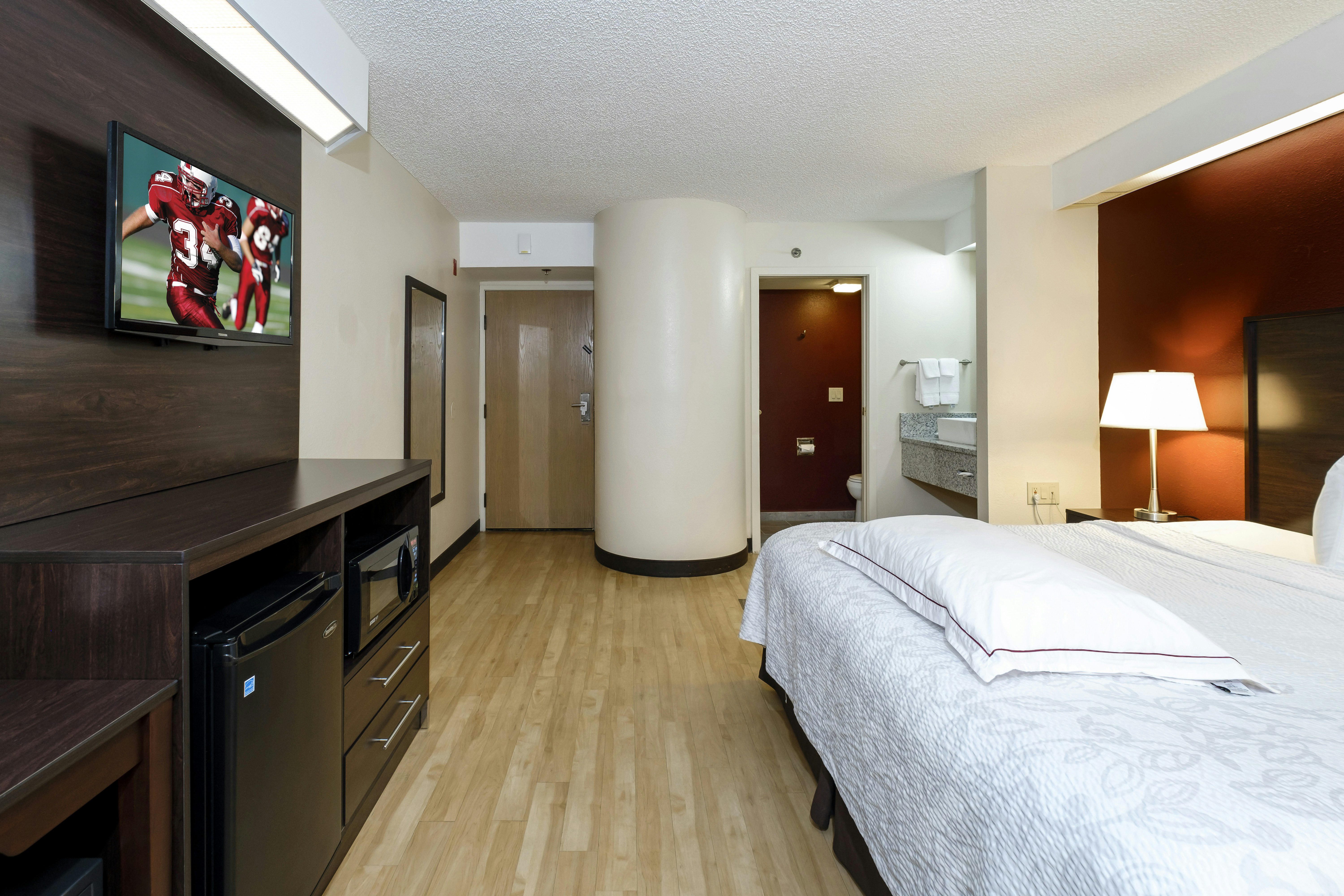RRI788 ADA Accessible Premium Queen with Roll-In Shower Smoke Free