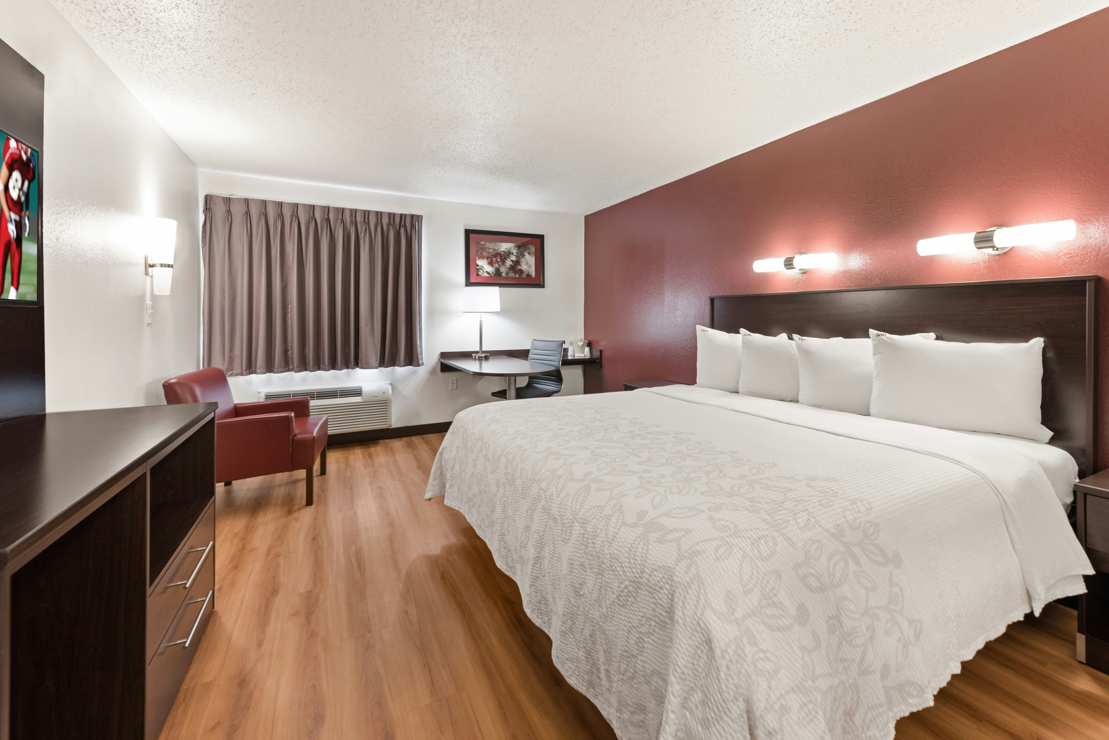 Red Roof PLUS+ Columbus – Worthington