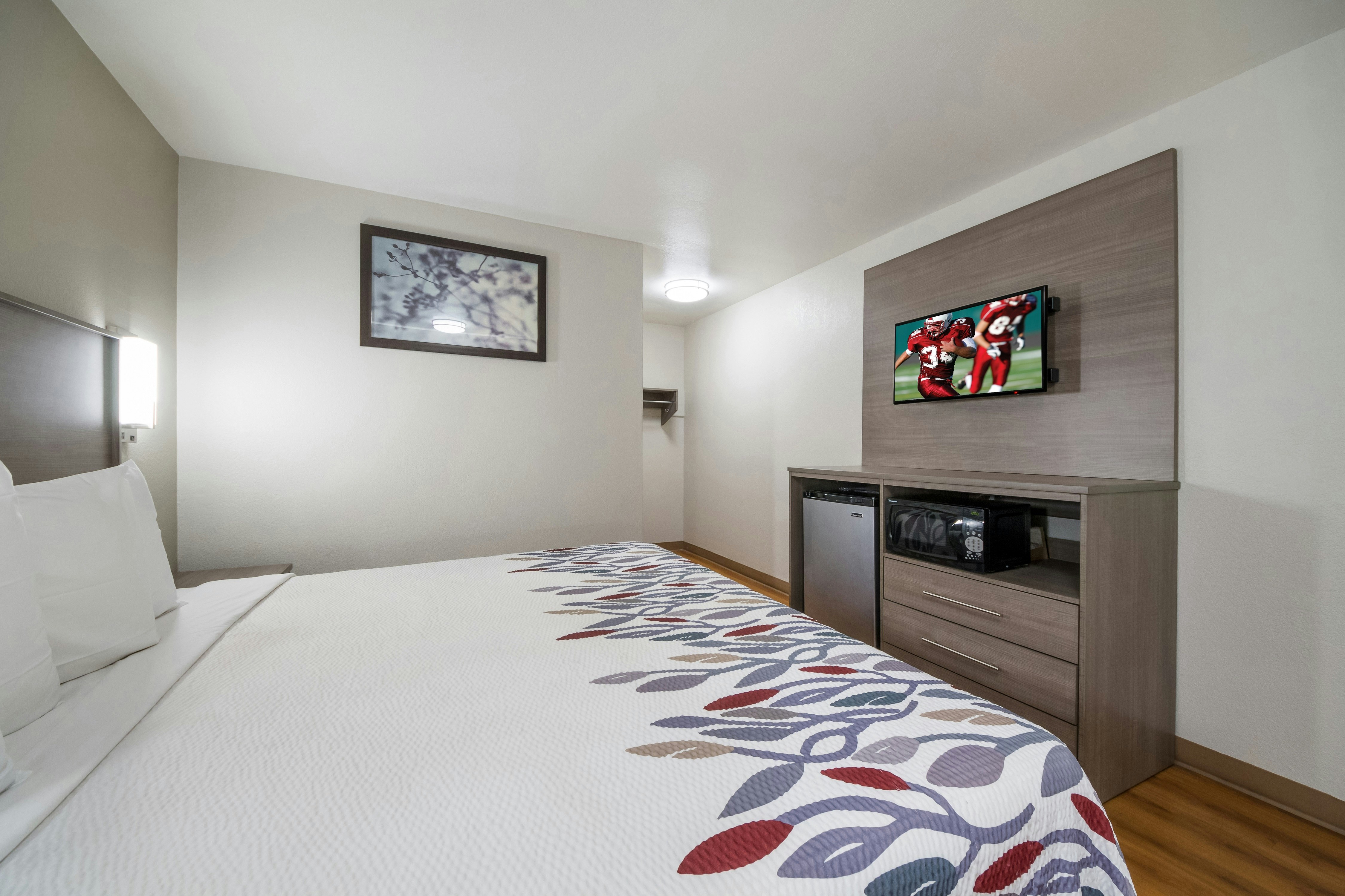 Red Roof Inn San Antonio E – Frost Bank Center