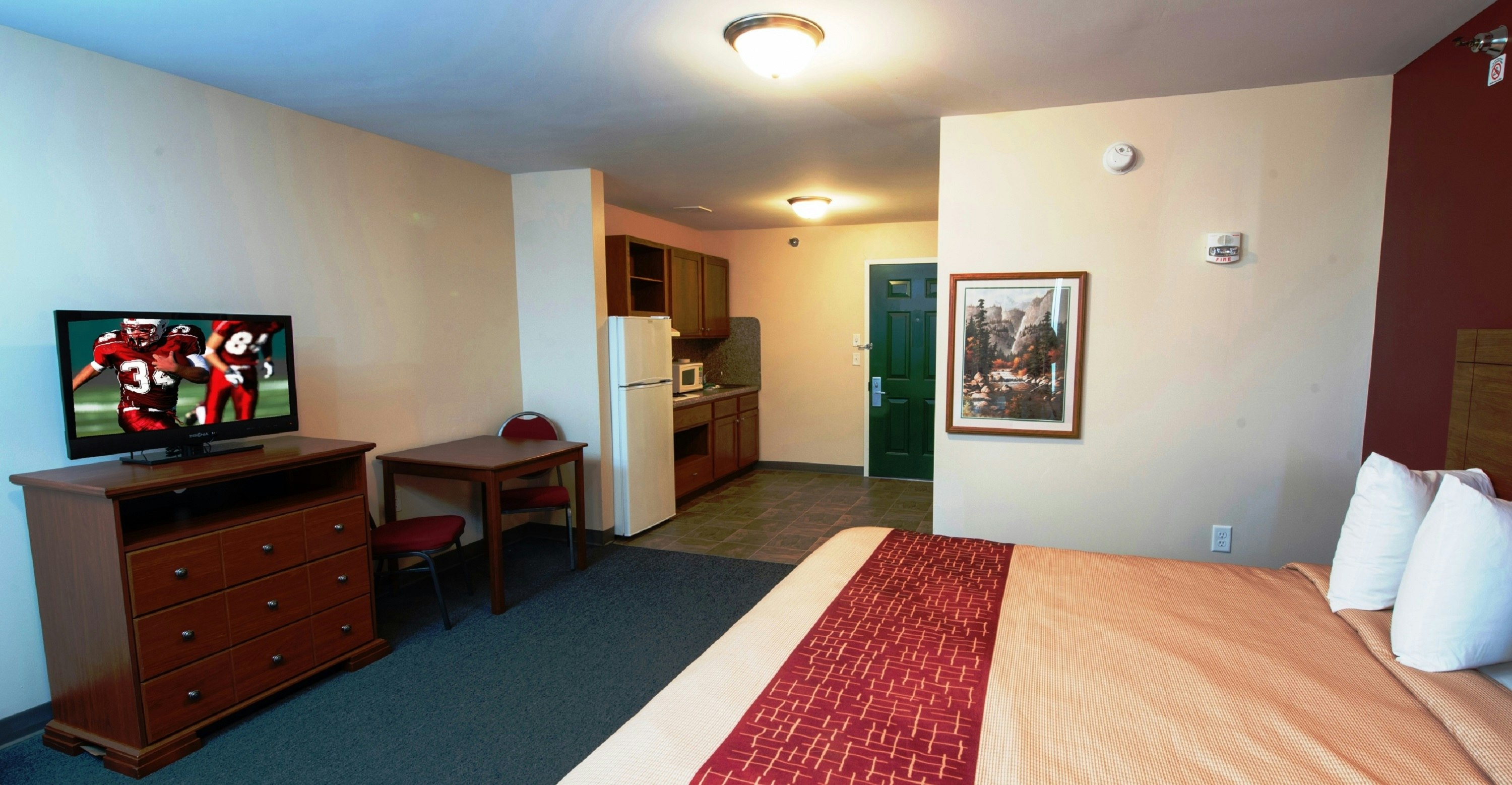 Red Roof Inn Suites Dickinson