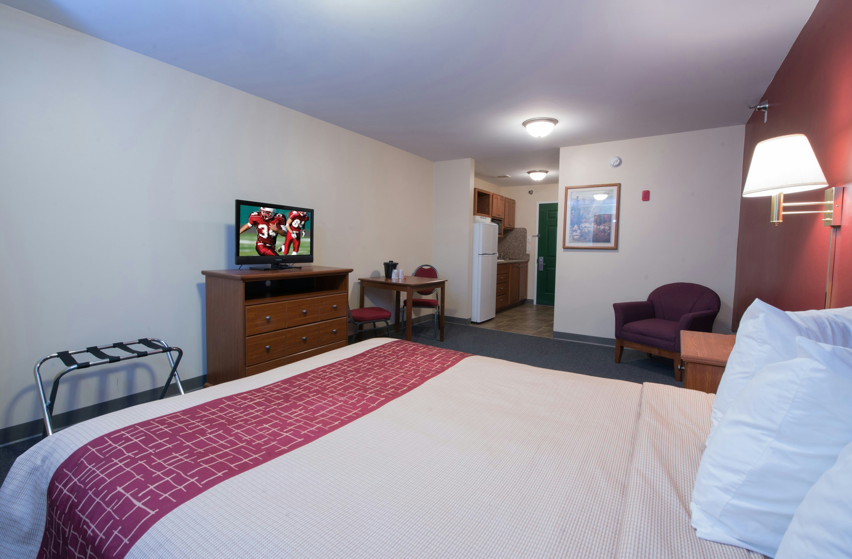Red Roof Inn Suites Dickinson