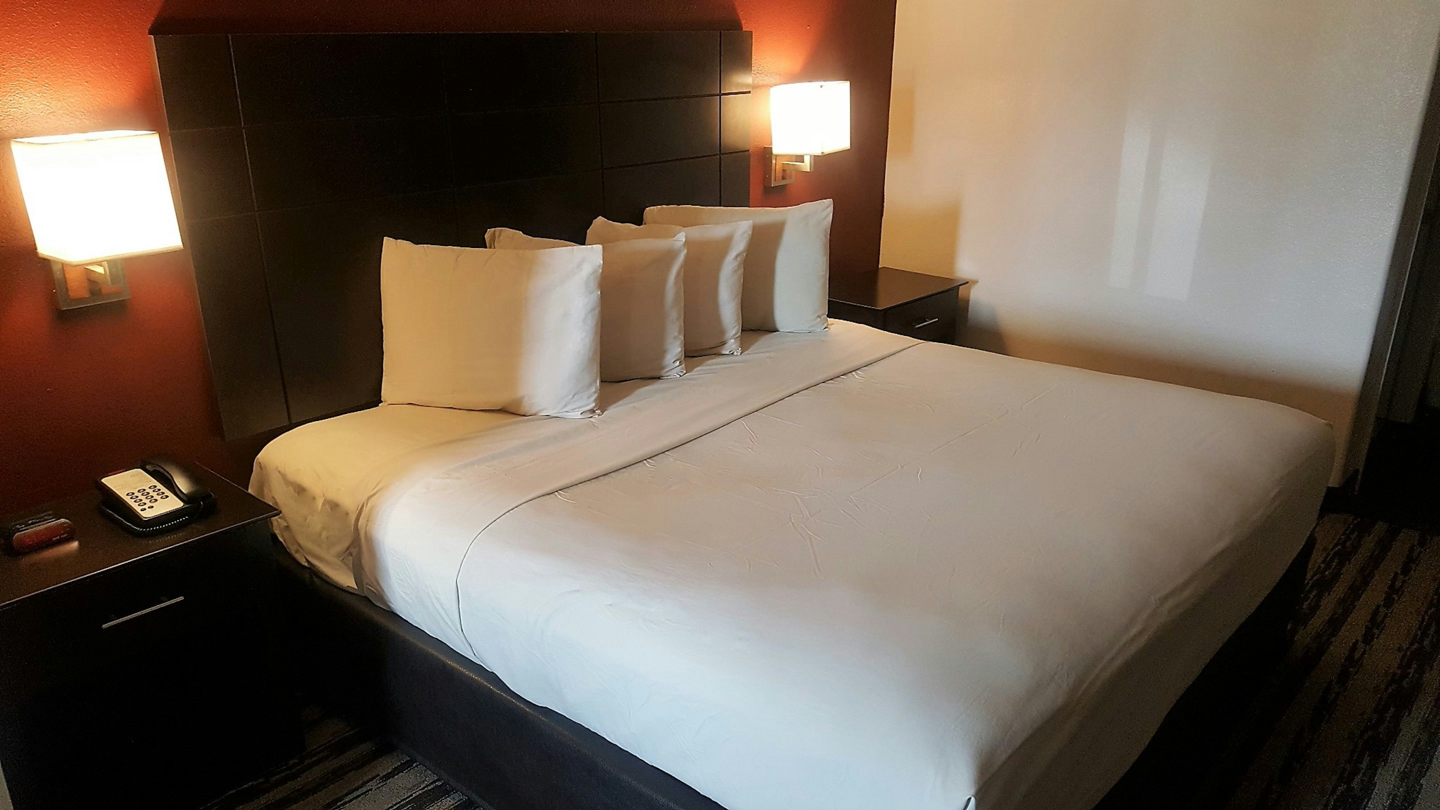Red Roof Inn Suites Houston – Humble/IAH Airport