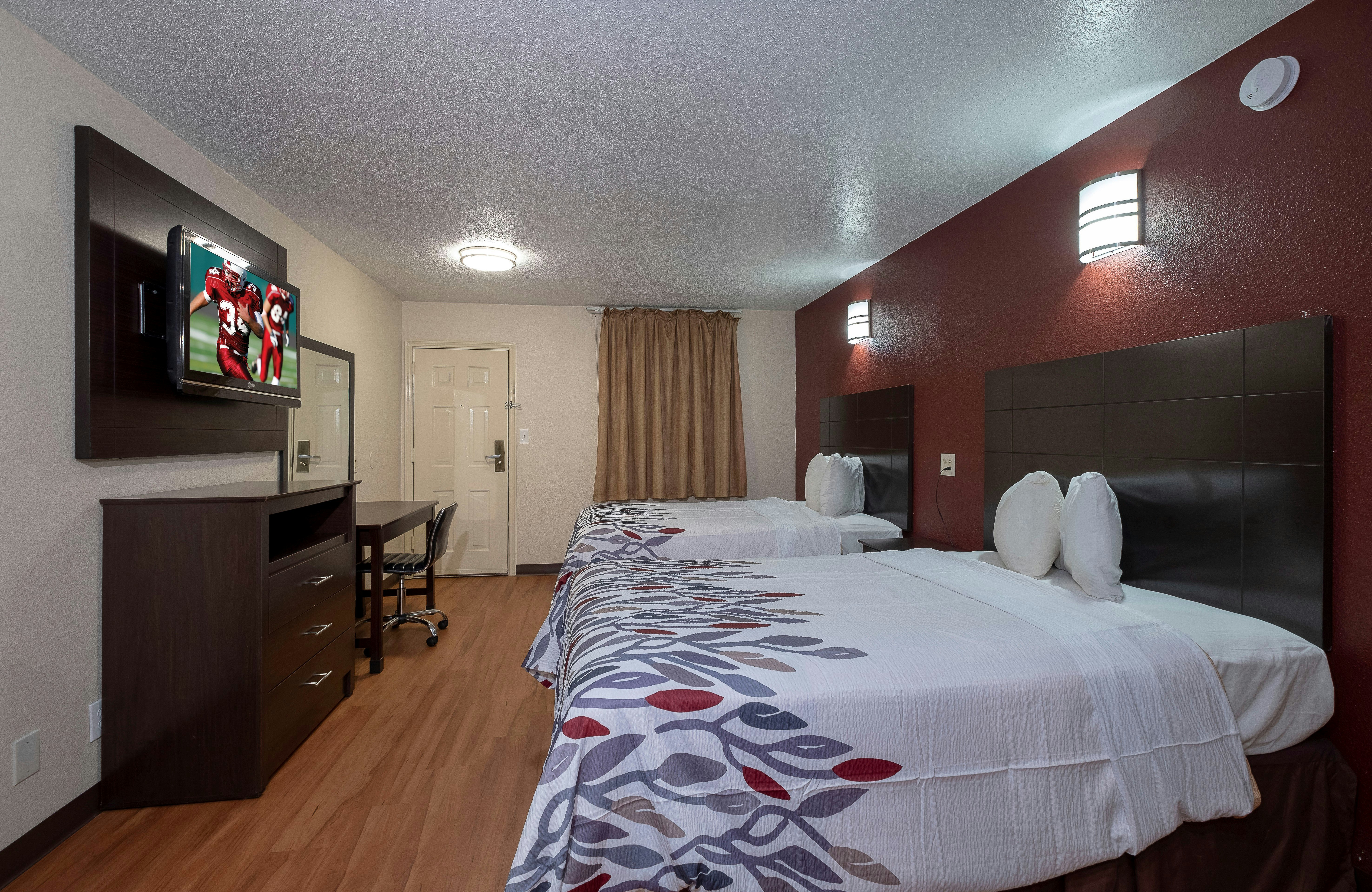 ADA Accessible Deluxe 2 Full Beds Non-Smoking
