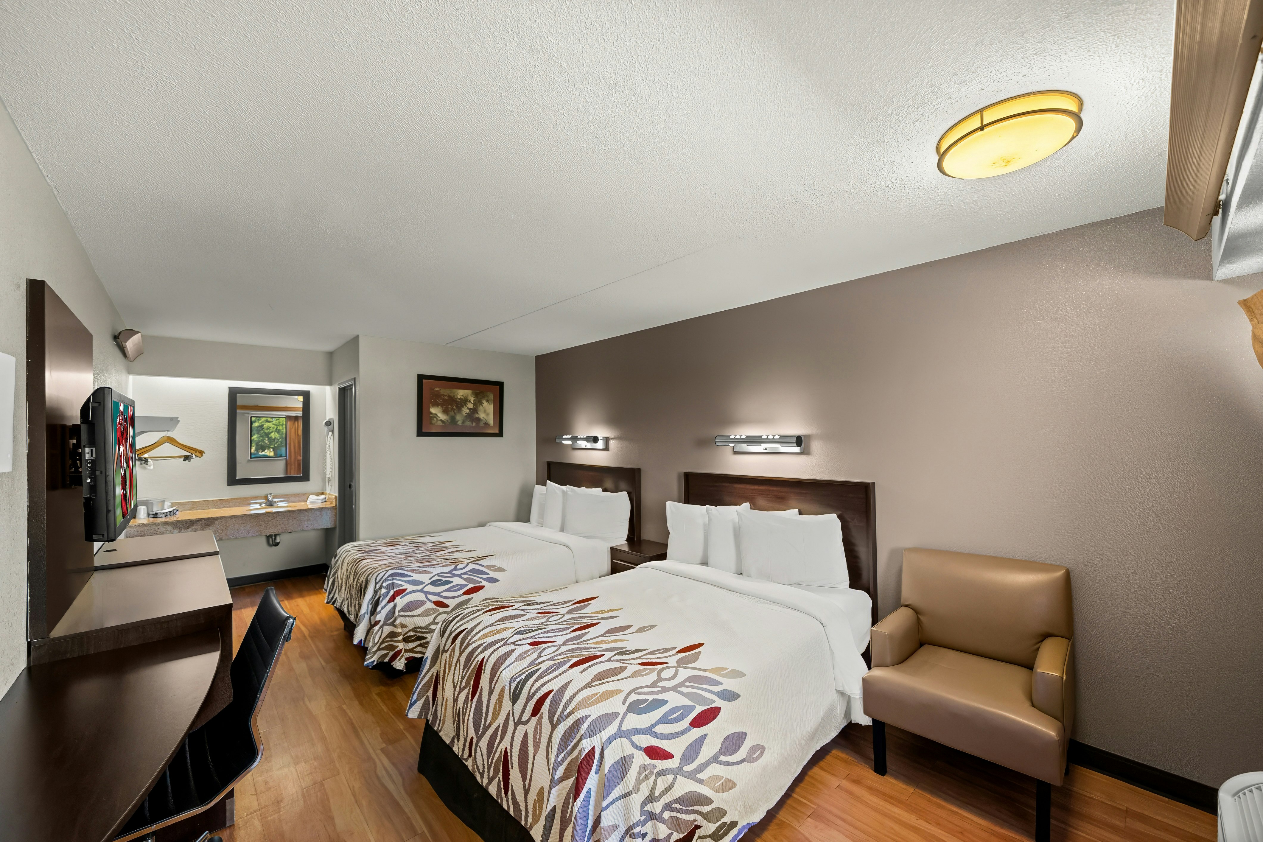 Deluxe 2 Full Beds Non-Smoking