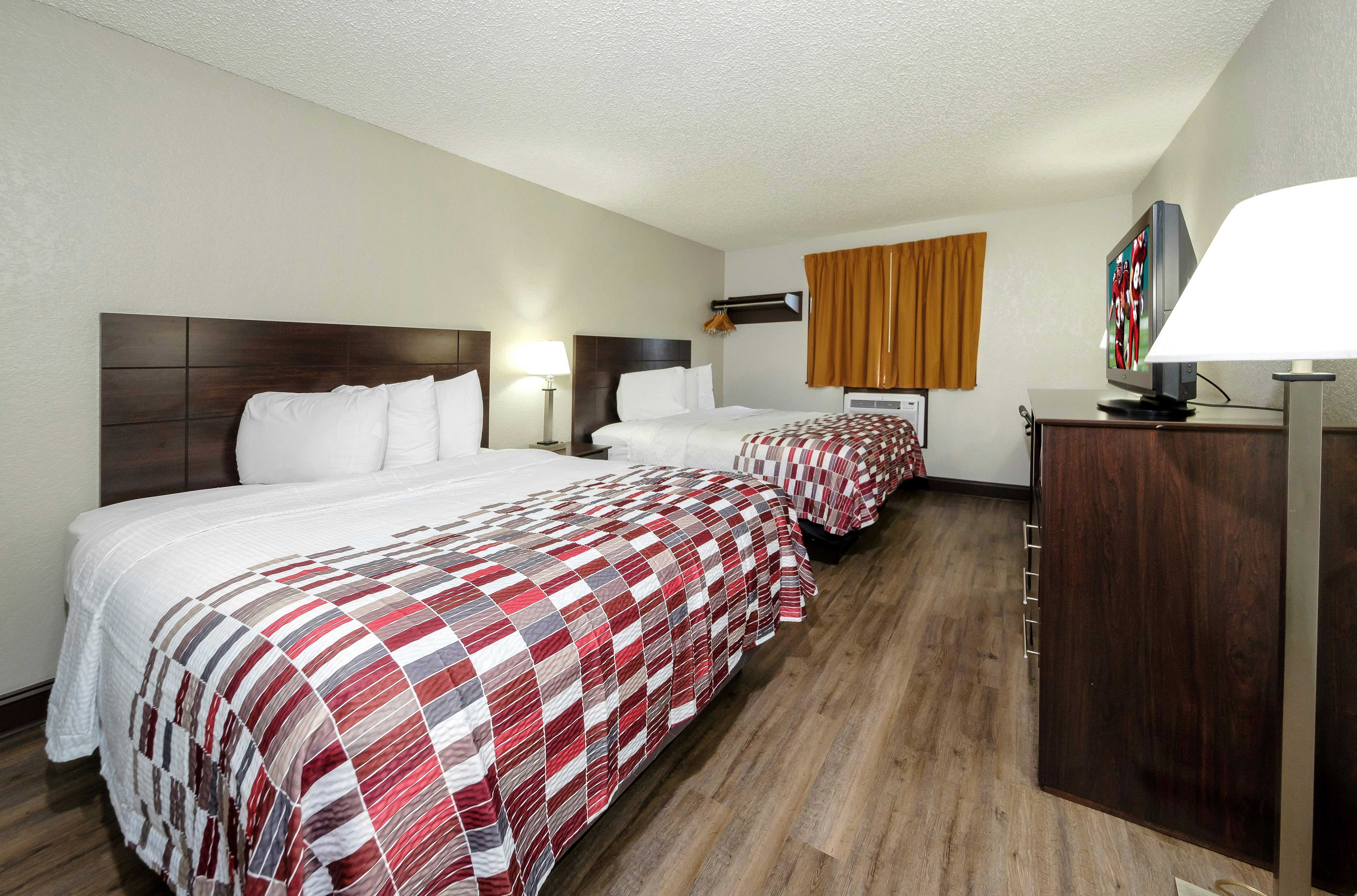 Deluxe 2 Queen Beds Non-Smoking