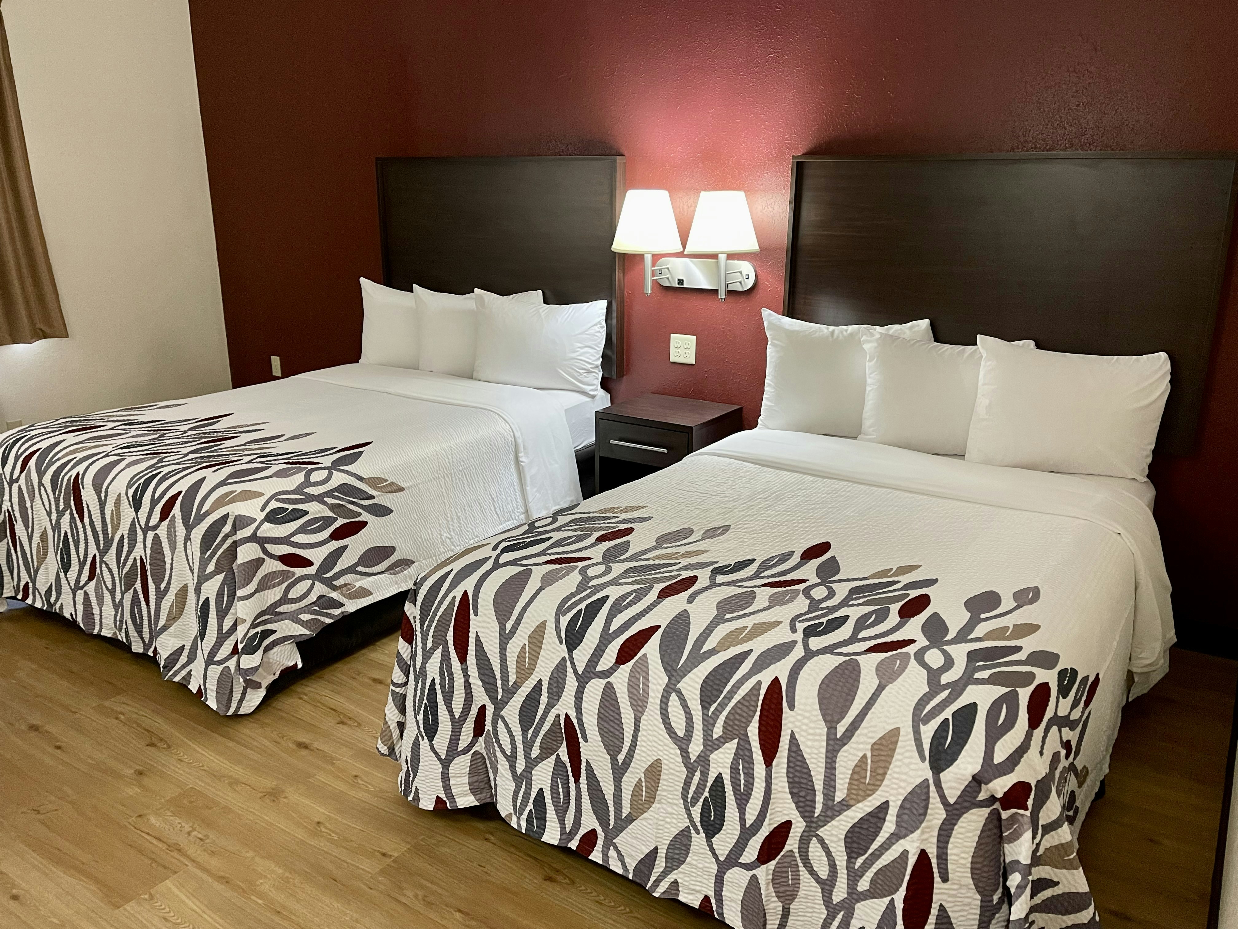ADA Accessible 2 Full Beds - NS
