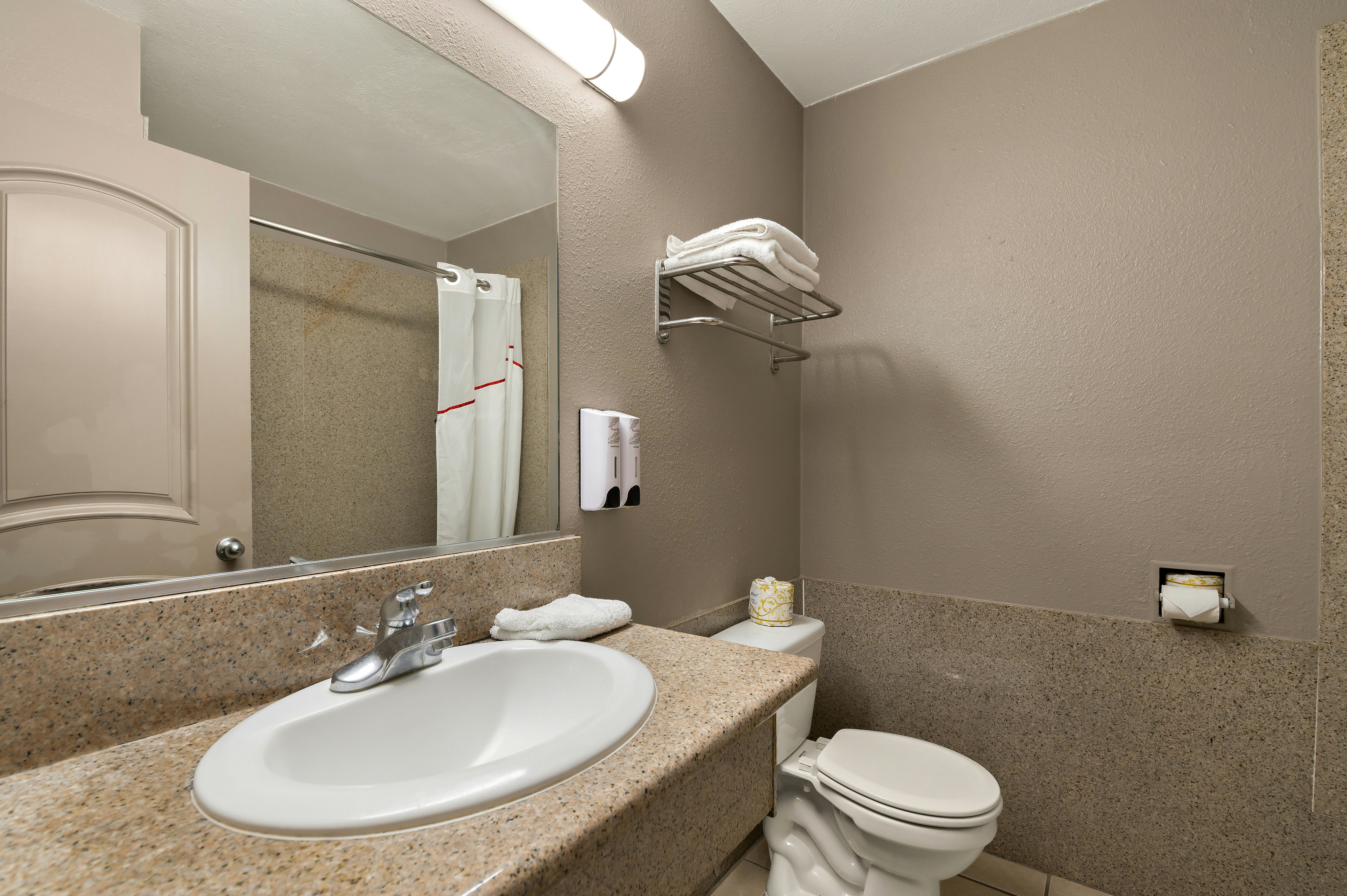 Red Roof Inn Los Angeles – Bellflower
