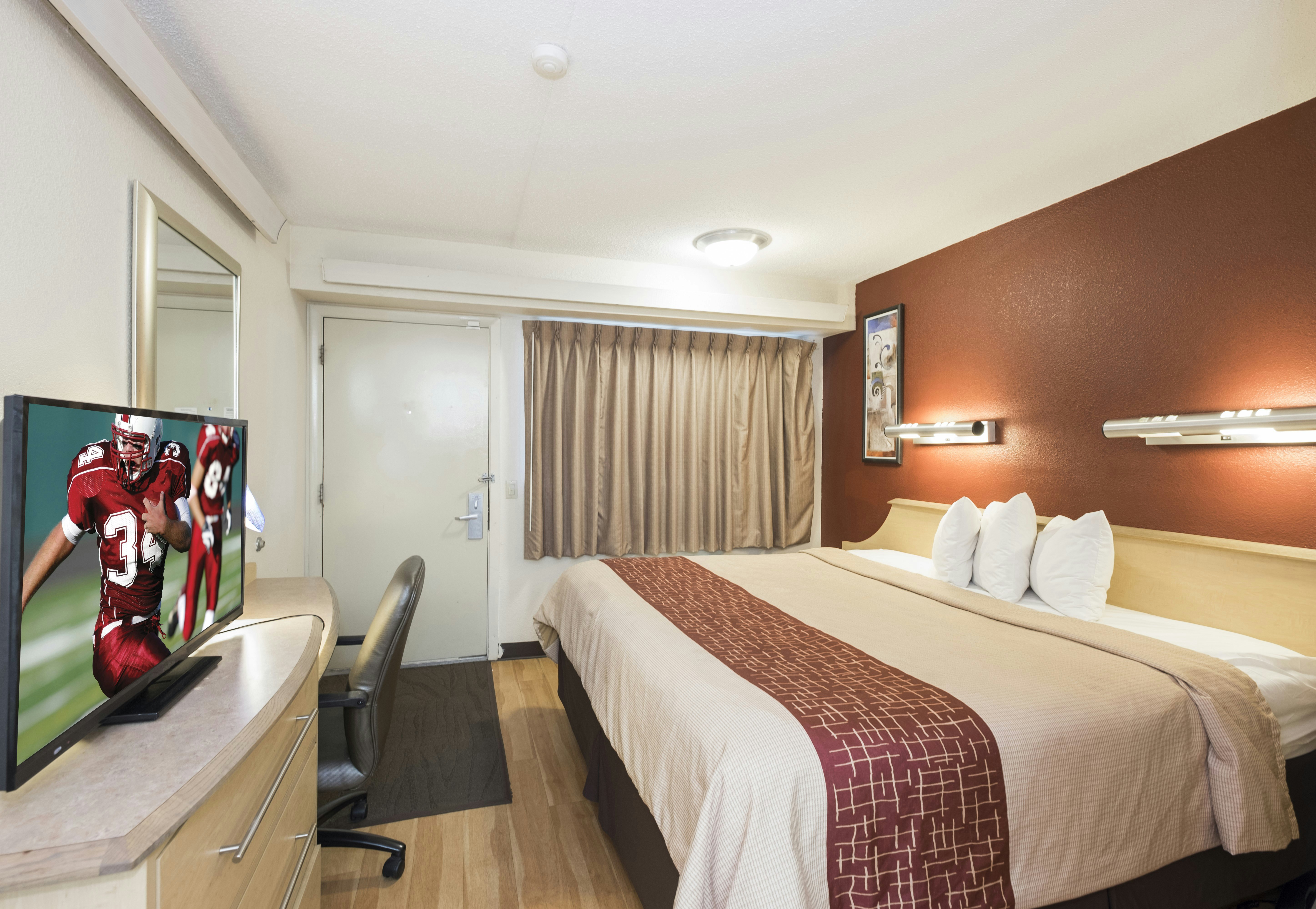 Red Roof Inn Cincinnati – Sharonville