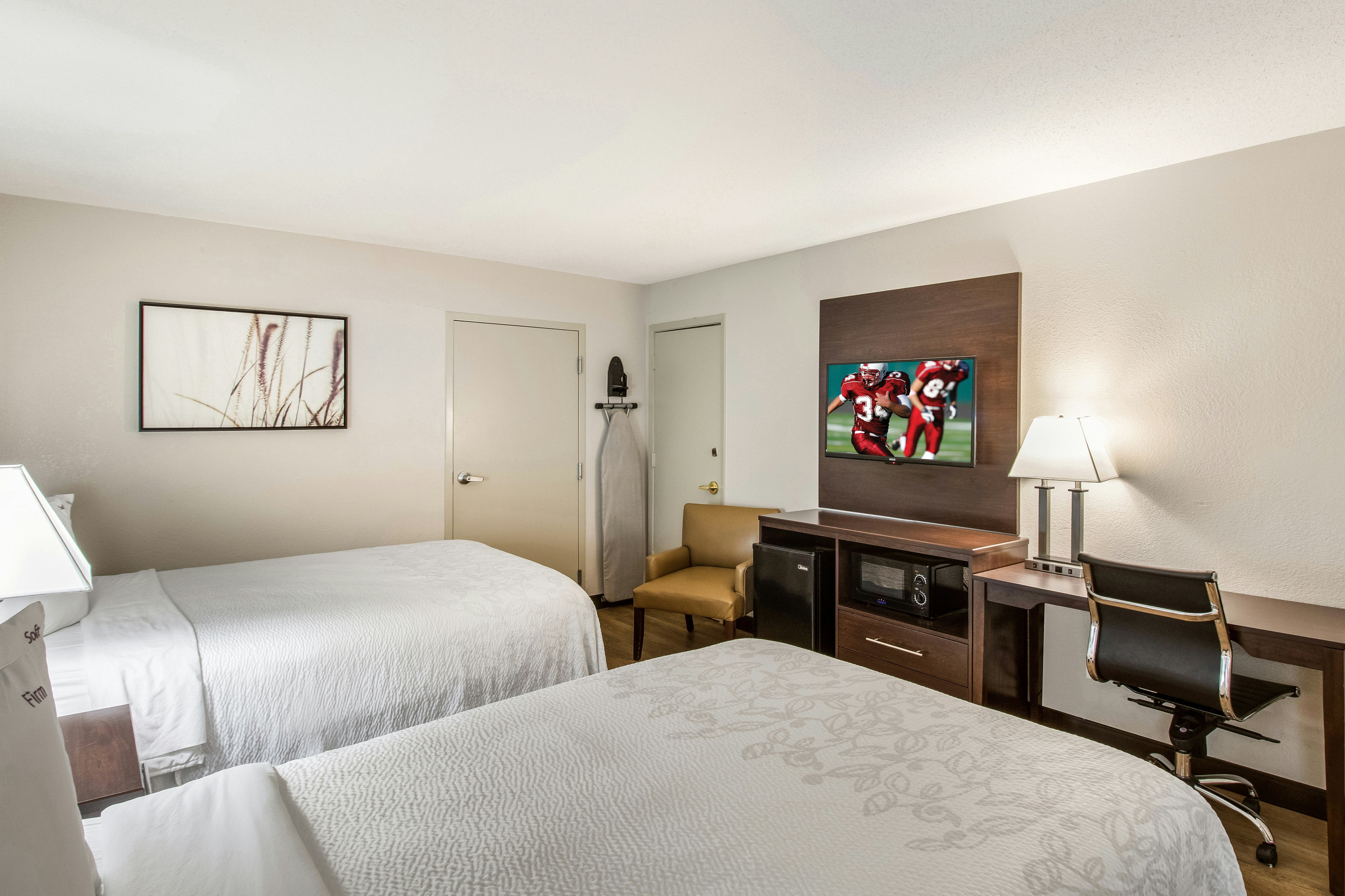 Red Roof PLUS+ Dallas – Addison
