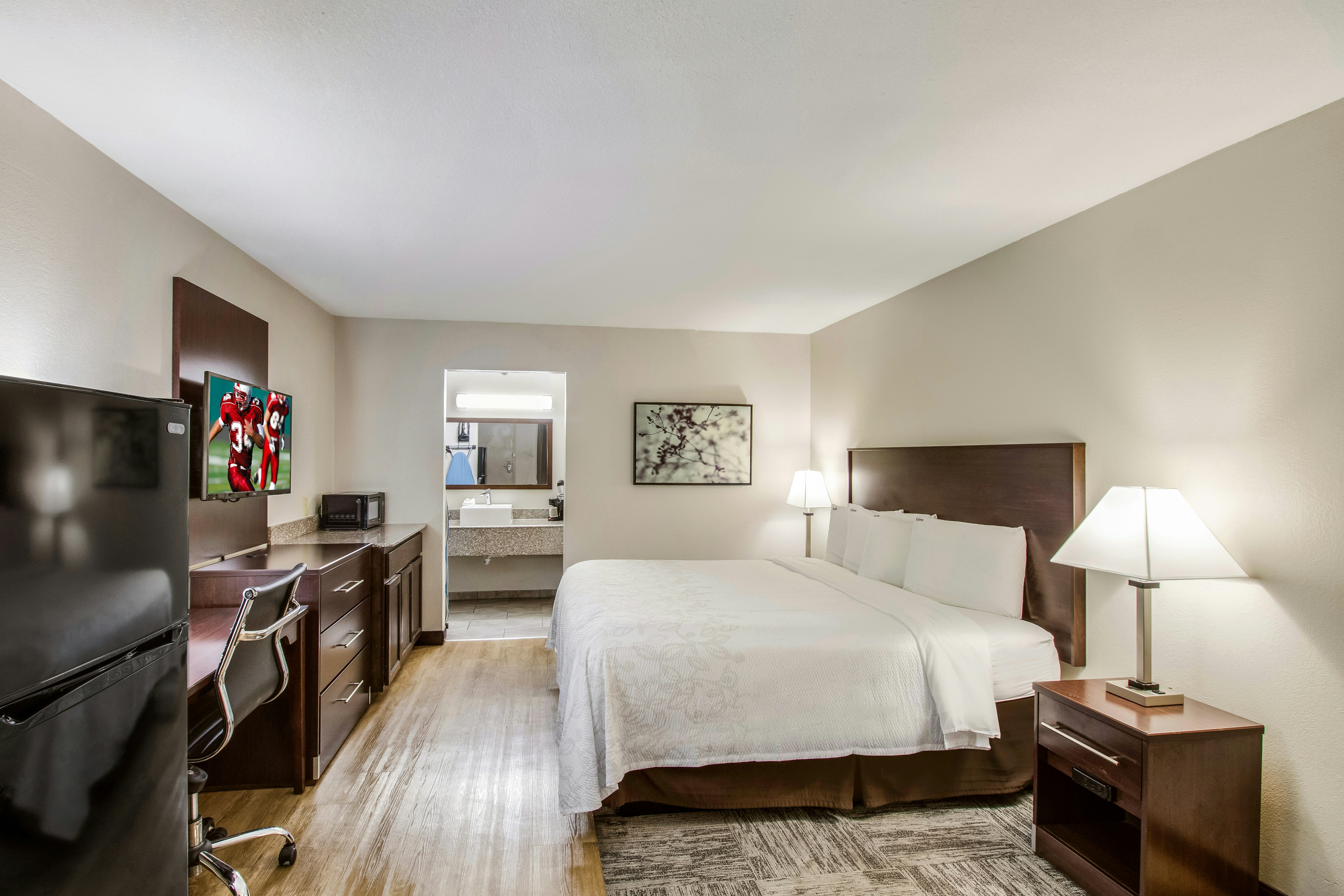Deluxe King with Full-Size Refrigerator Smoke Free