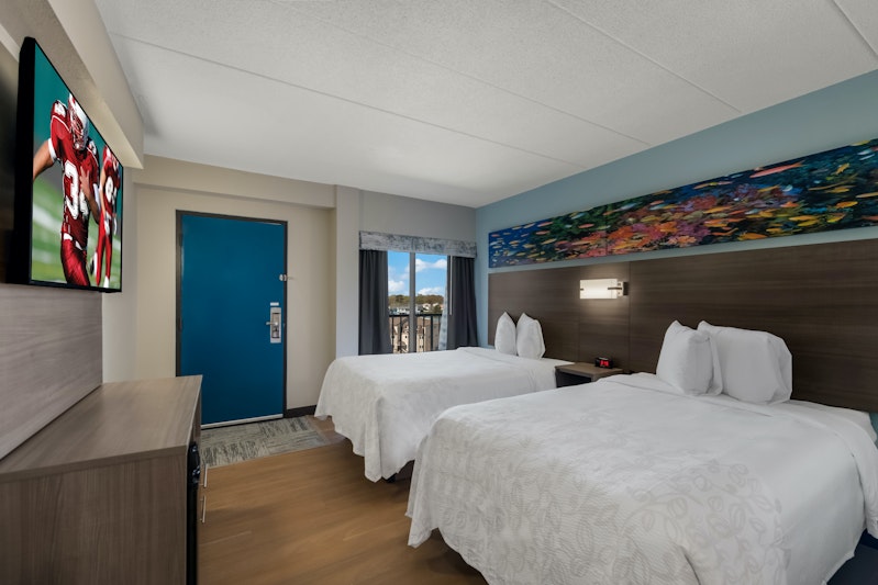 Red Roof PLUS+ Suites Virginia Beach – Seaside