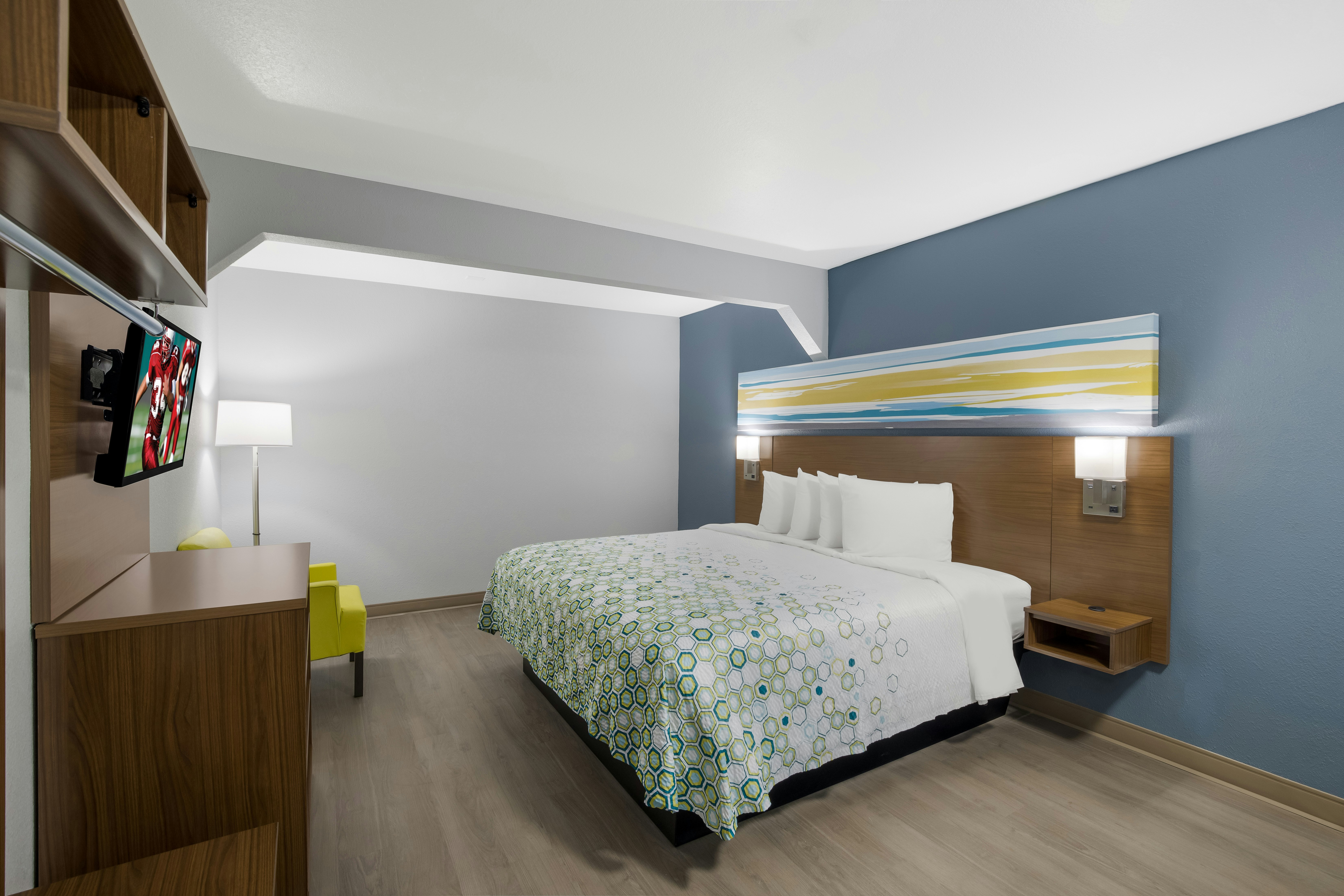 Studio 1 King Bed Non-Smoking