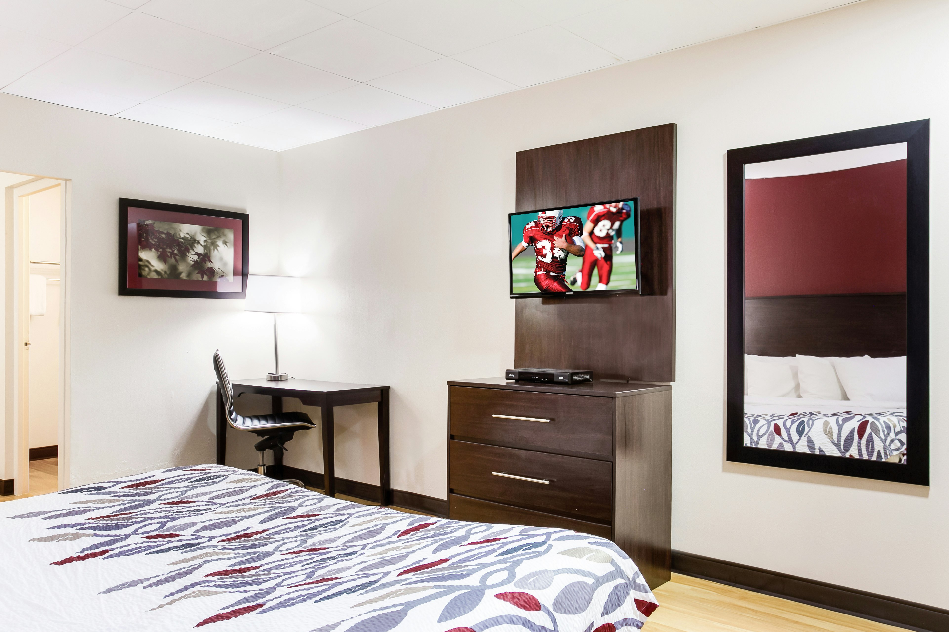ADA Accessible King Suite Non-Smoking