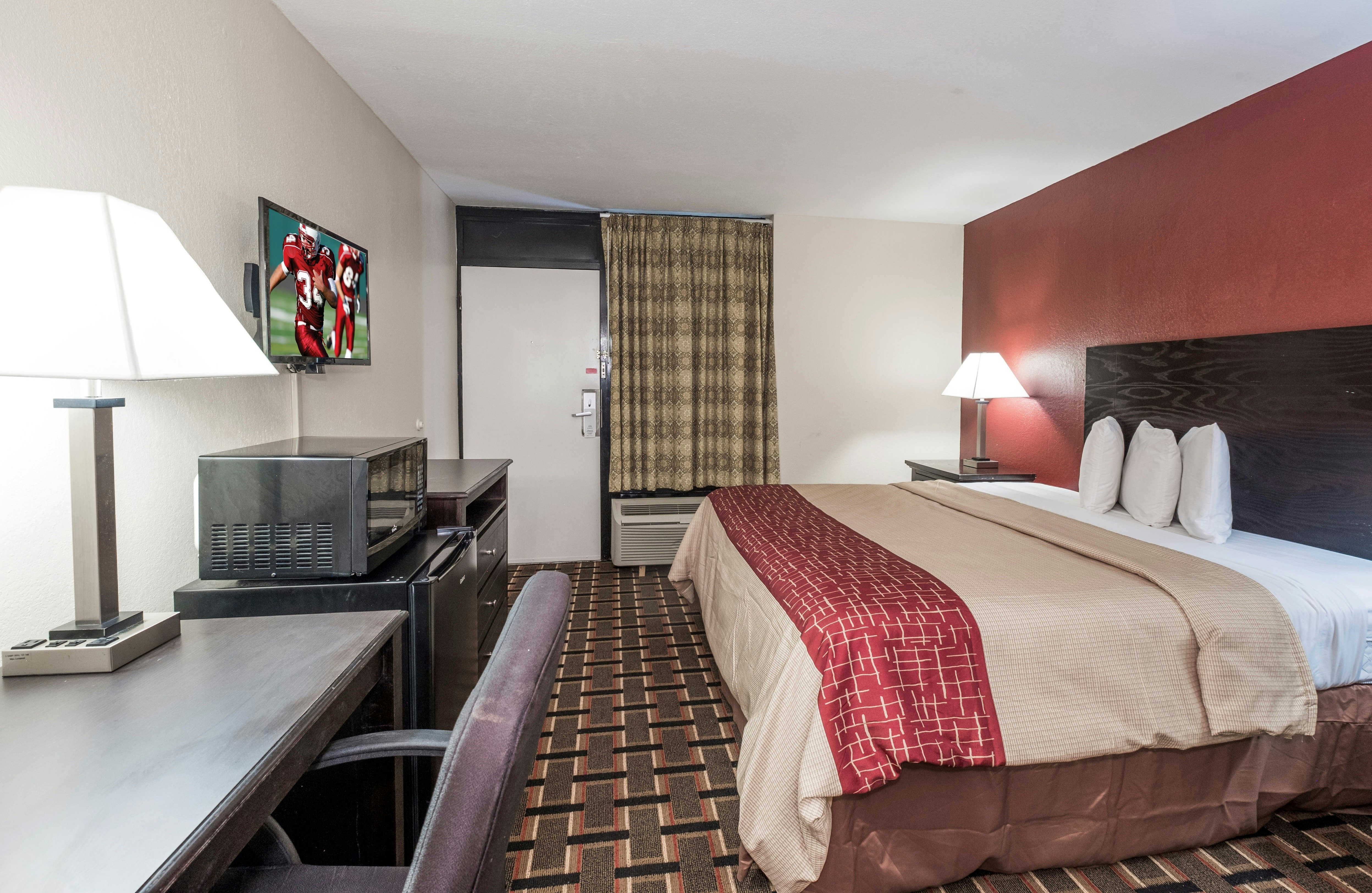 Red Roof Inn Mobile – Midtown