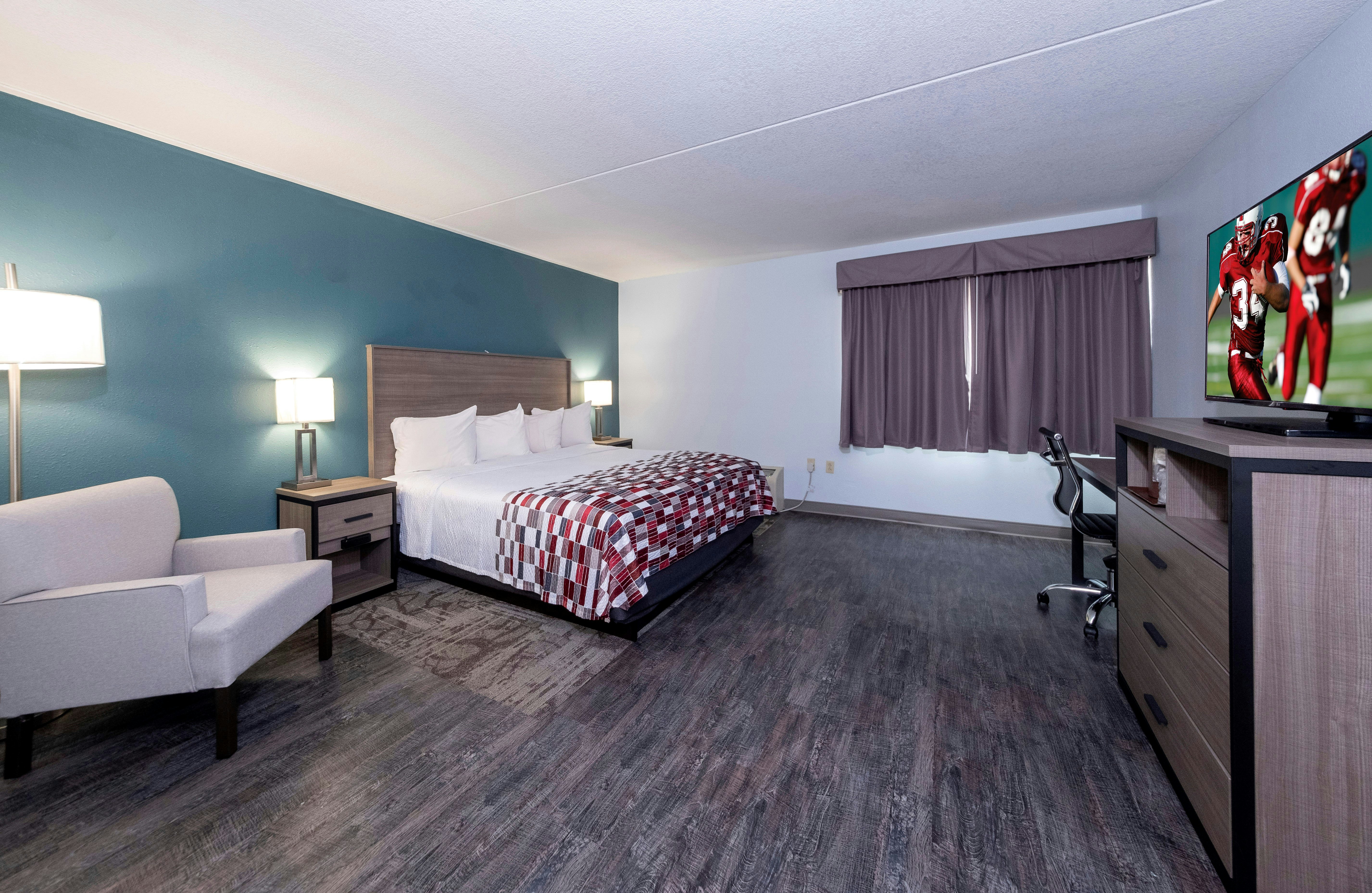 Red Roof Inn Suites Wilmington – New Castle