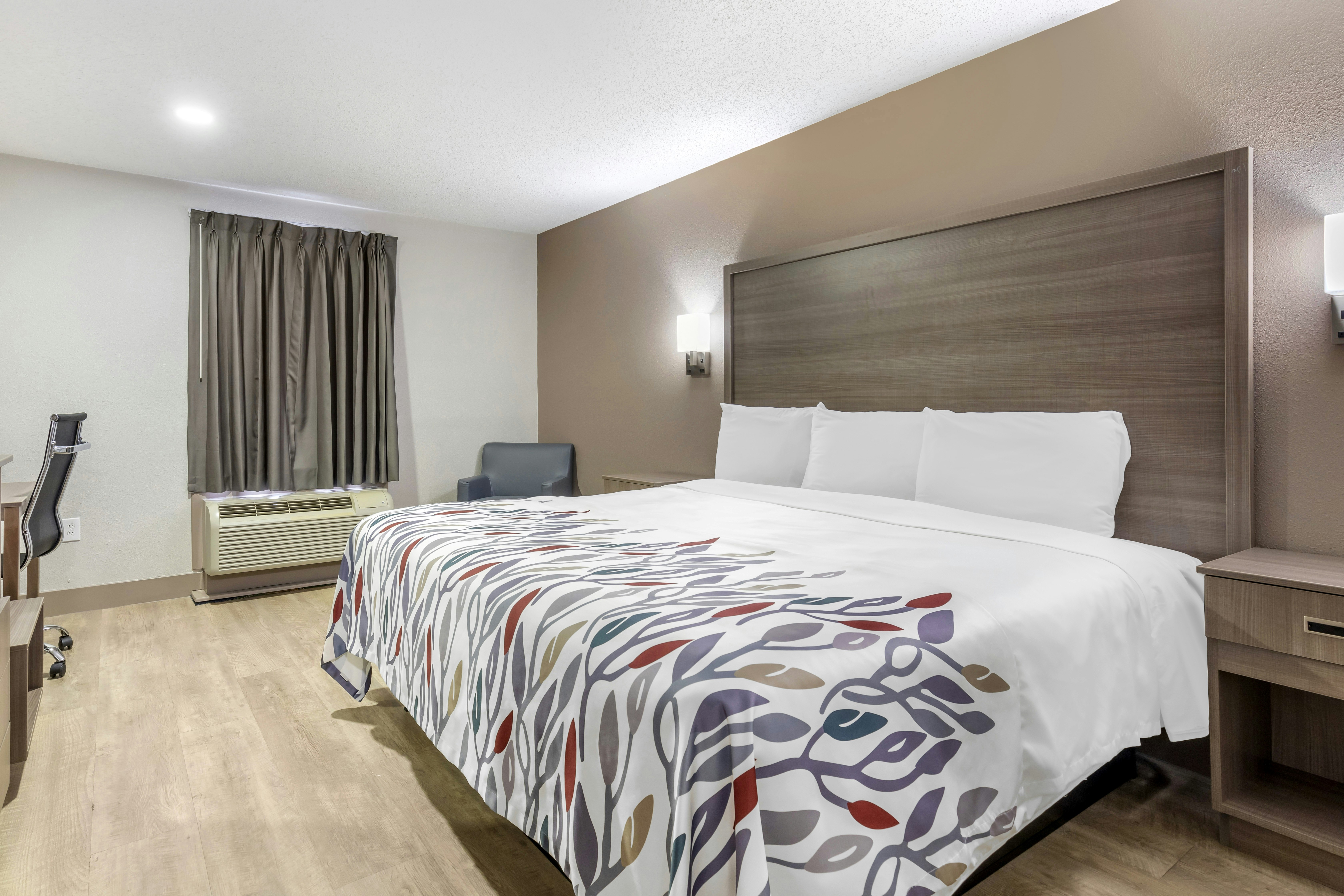 Red Roof Inn Suites Newport News