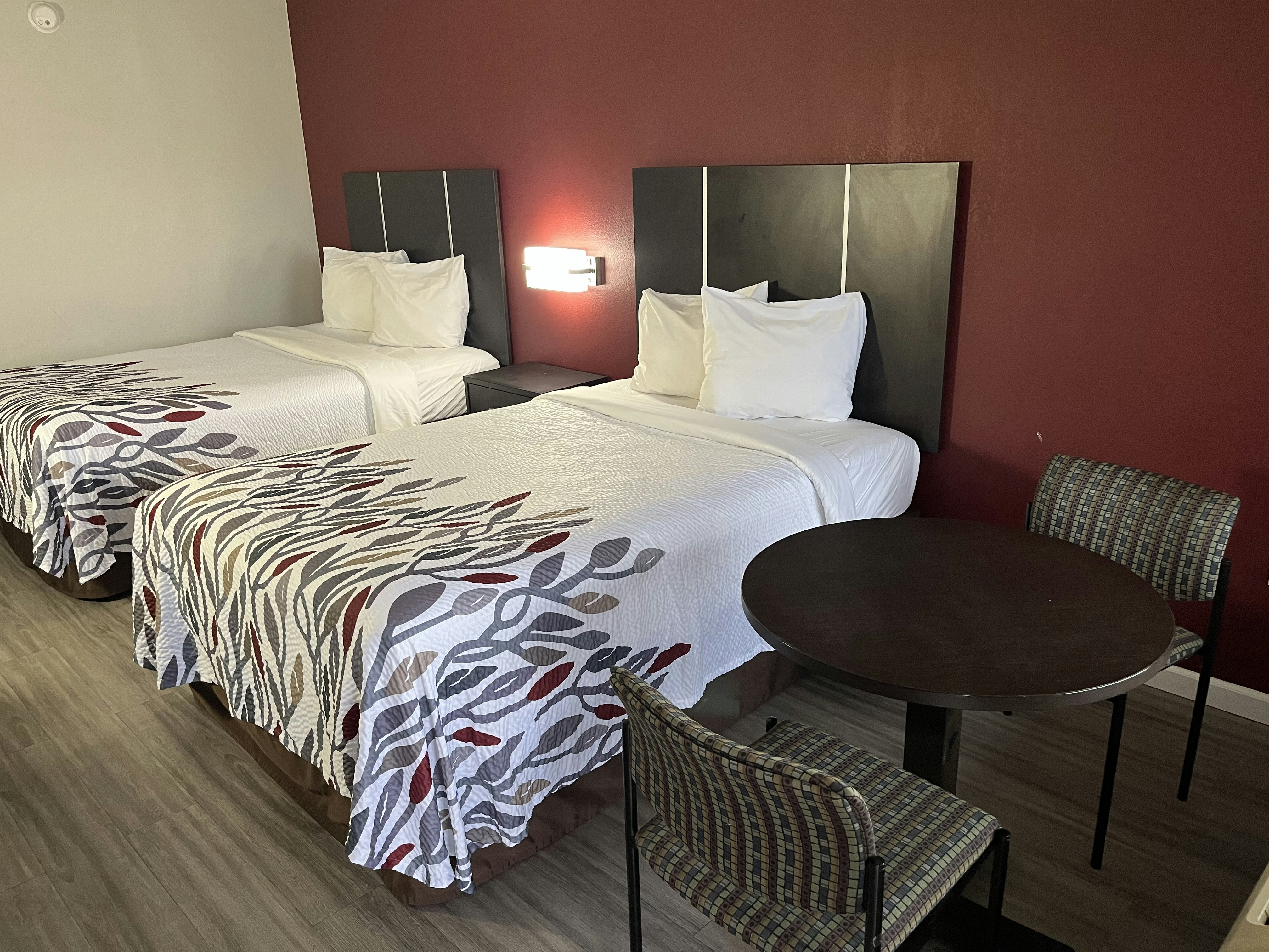 Deluxe 2 Full Beds Non-Smoking