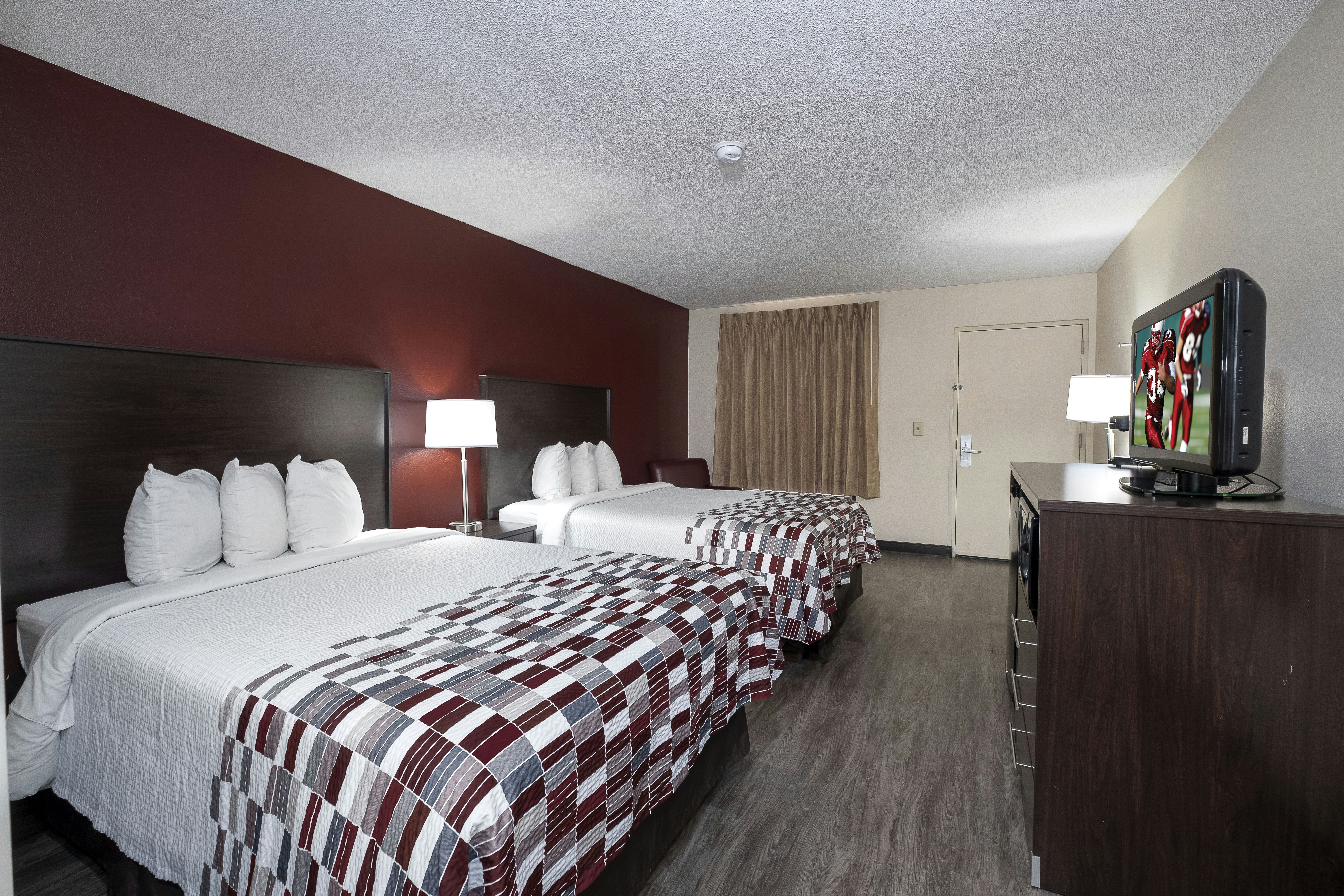 Deluxe 2 Queen Beds Non-Smoking