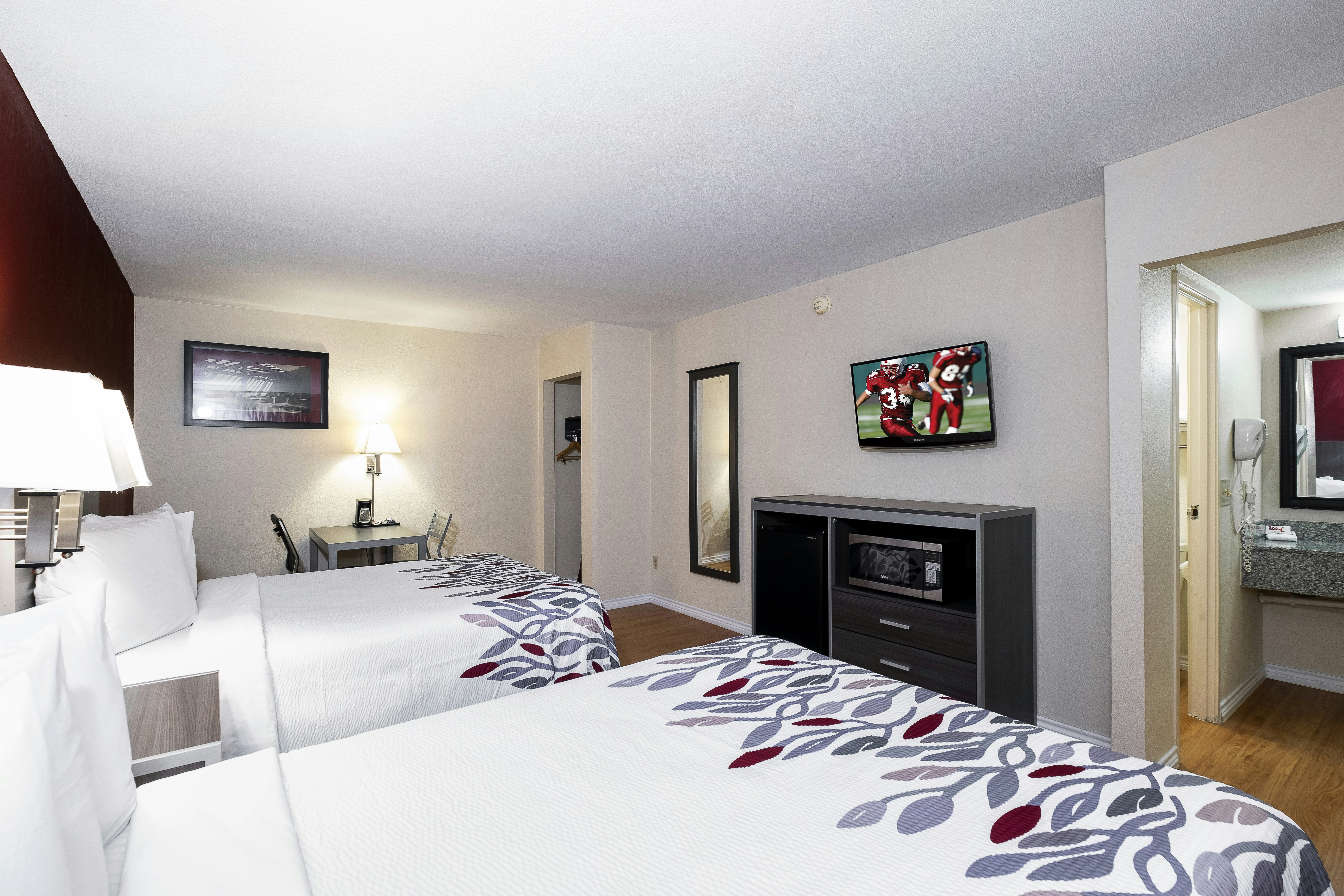 Deluxe 2 Full Beds Non-Smoking