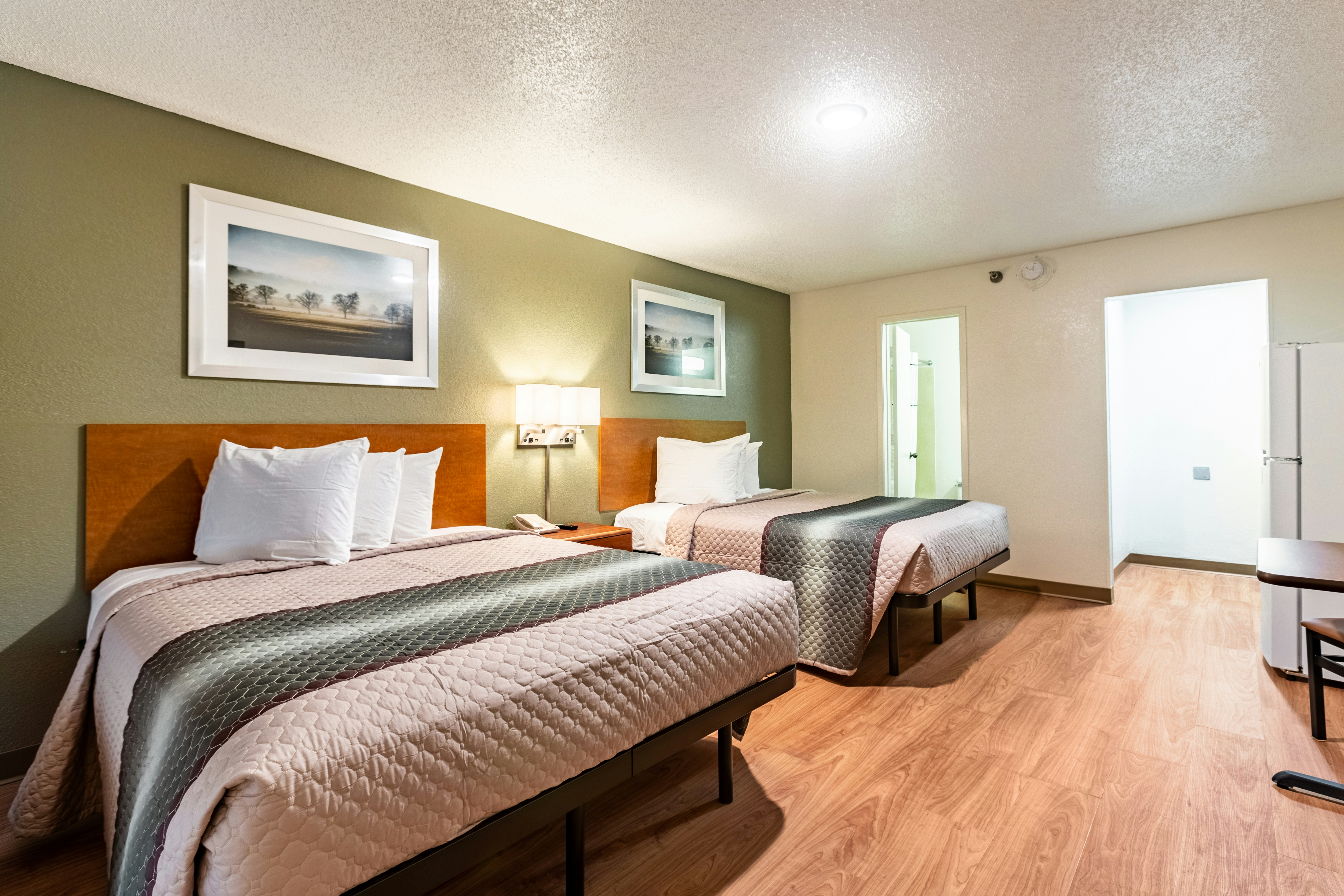 Studio 2 Full Beds Non-Smoking