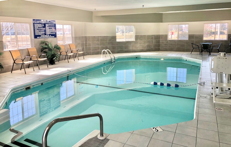 Red Roof Inn Suites Omaha – Council Bluffs