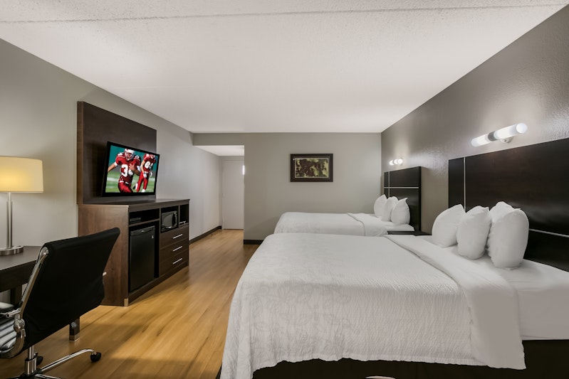 Red Roof PLUS+ Suites Knoxville West-Cedar Bluff