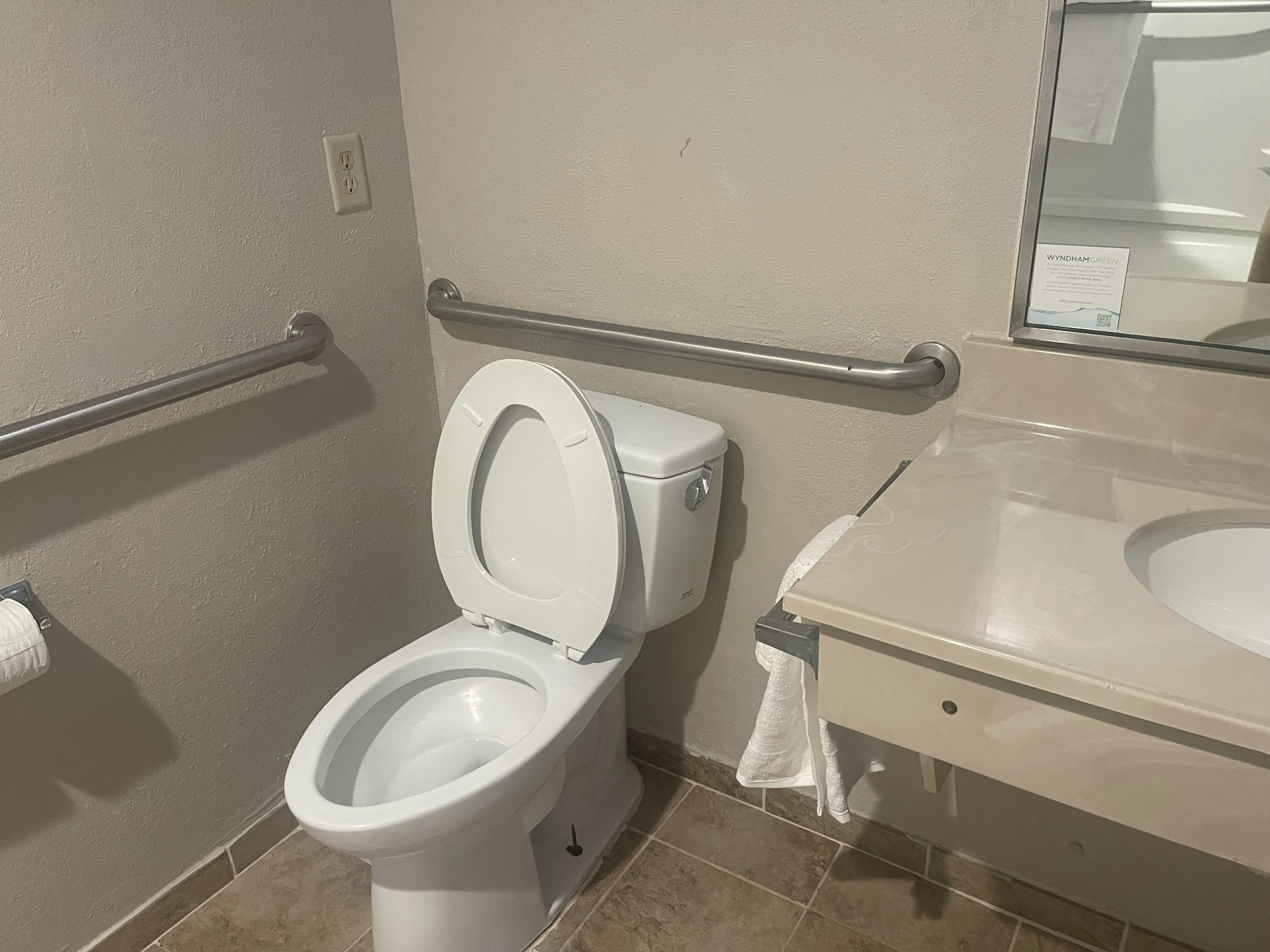 Red Roof Inn Suites Hinesville